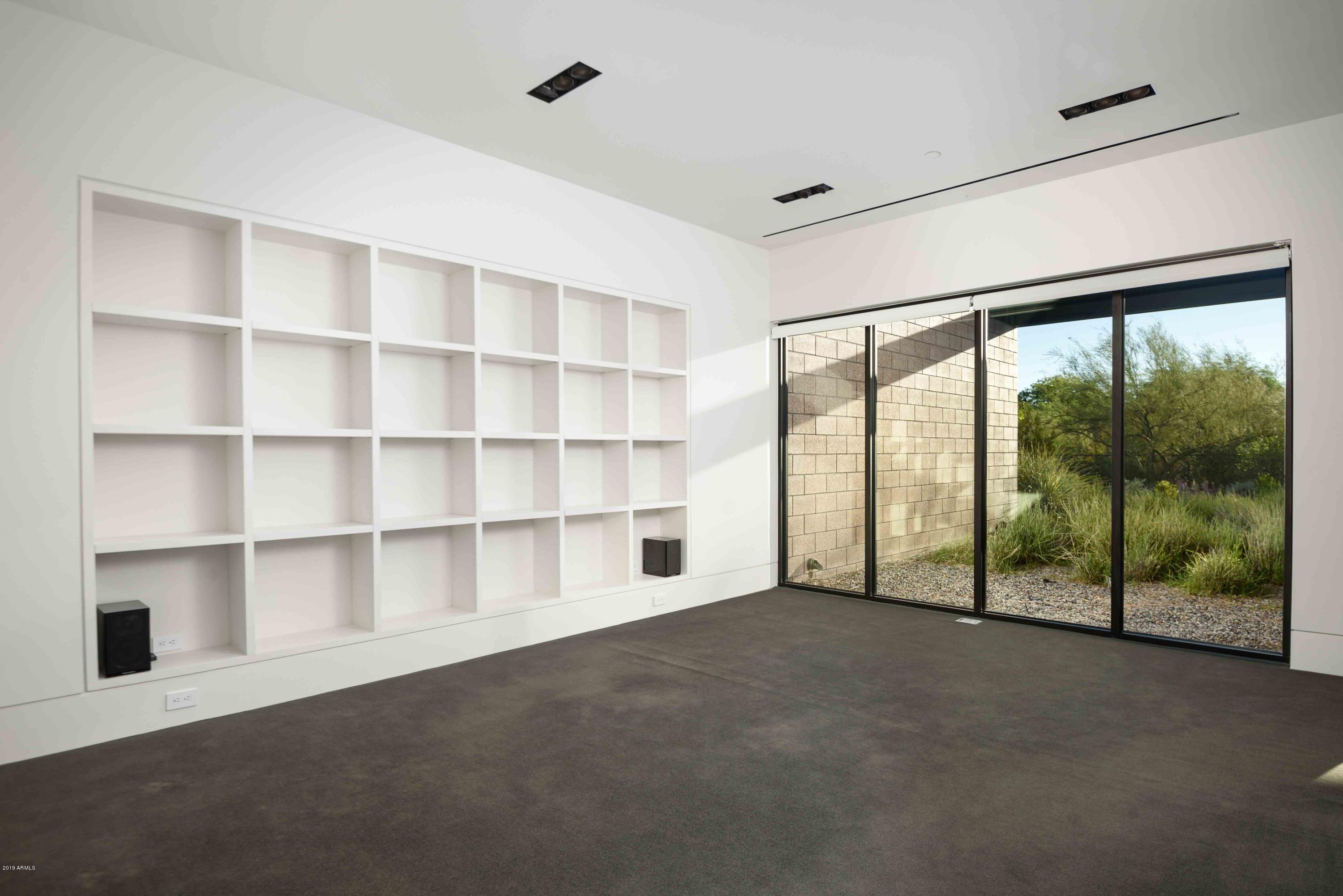 ARROYO HEIGHTS - Residential