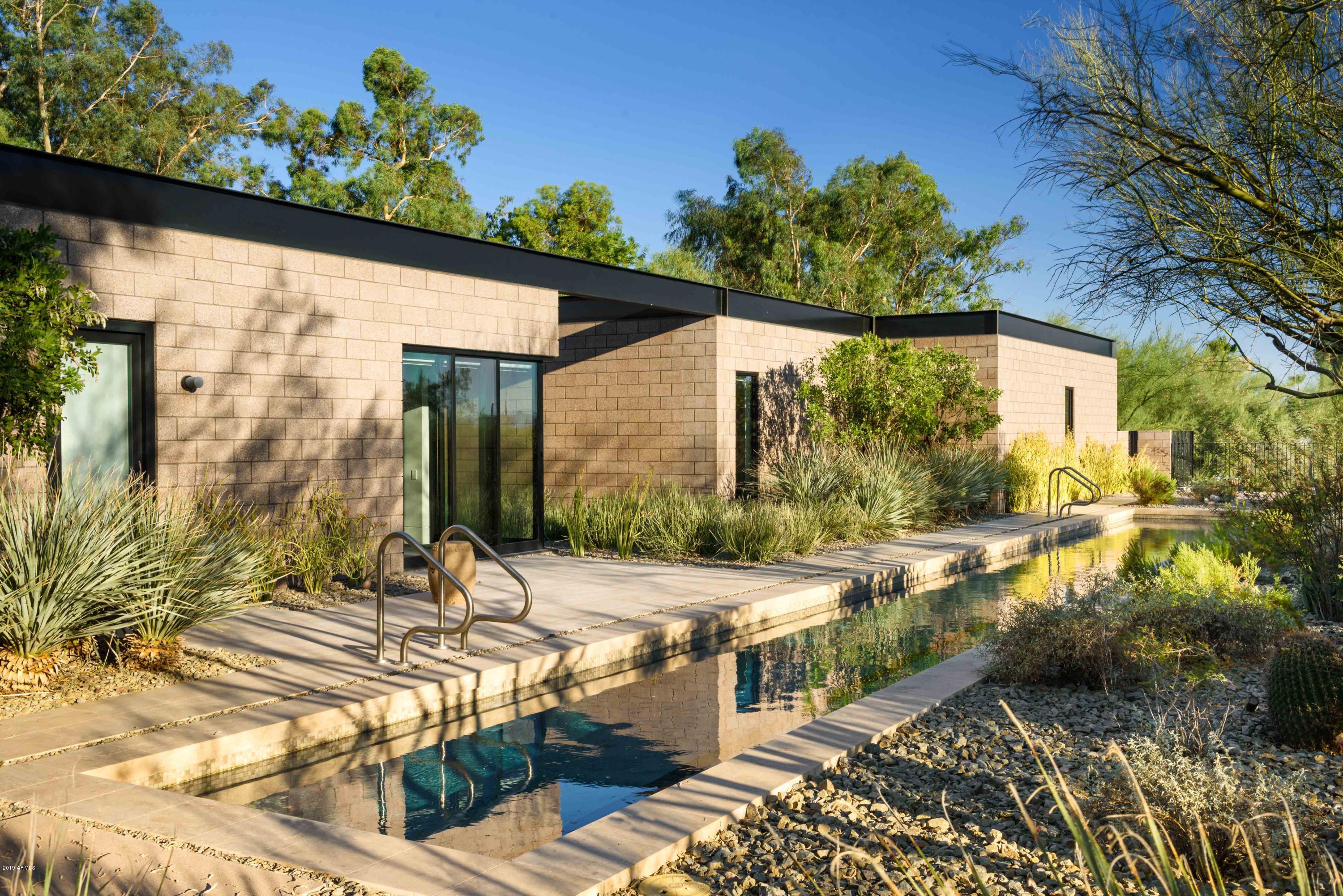 ARROYO HEIGHTS - Residential