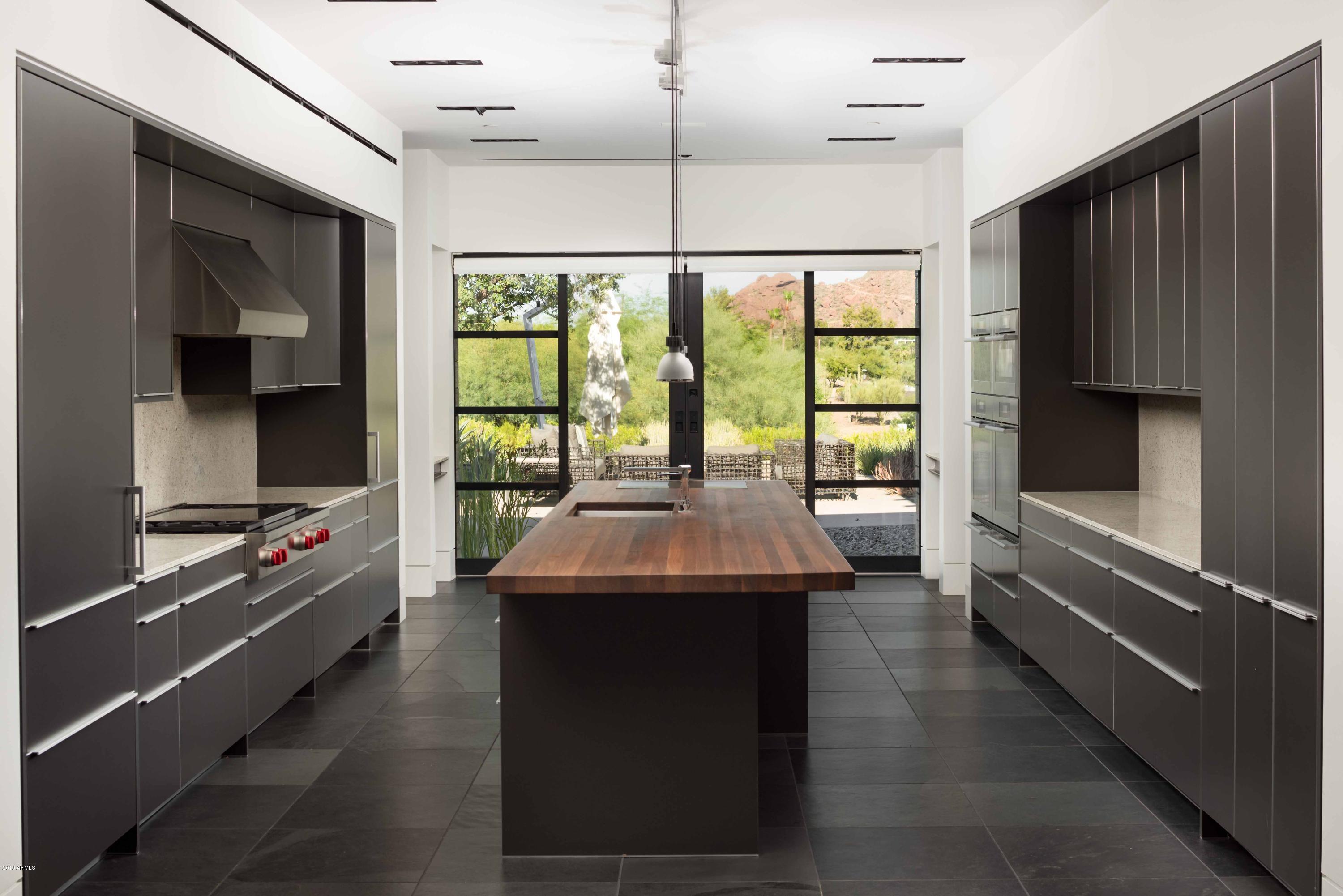 ARROYO HEIGHTS - Residential