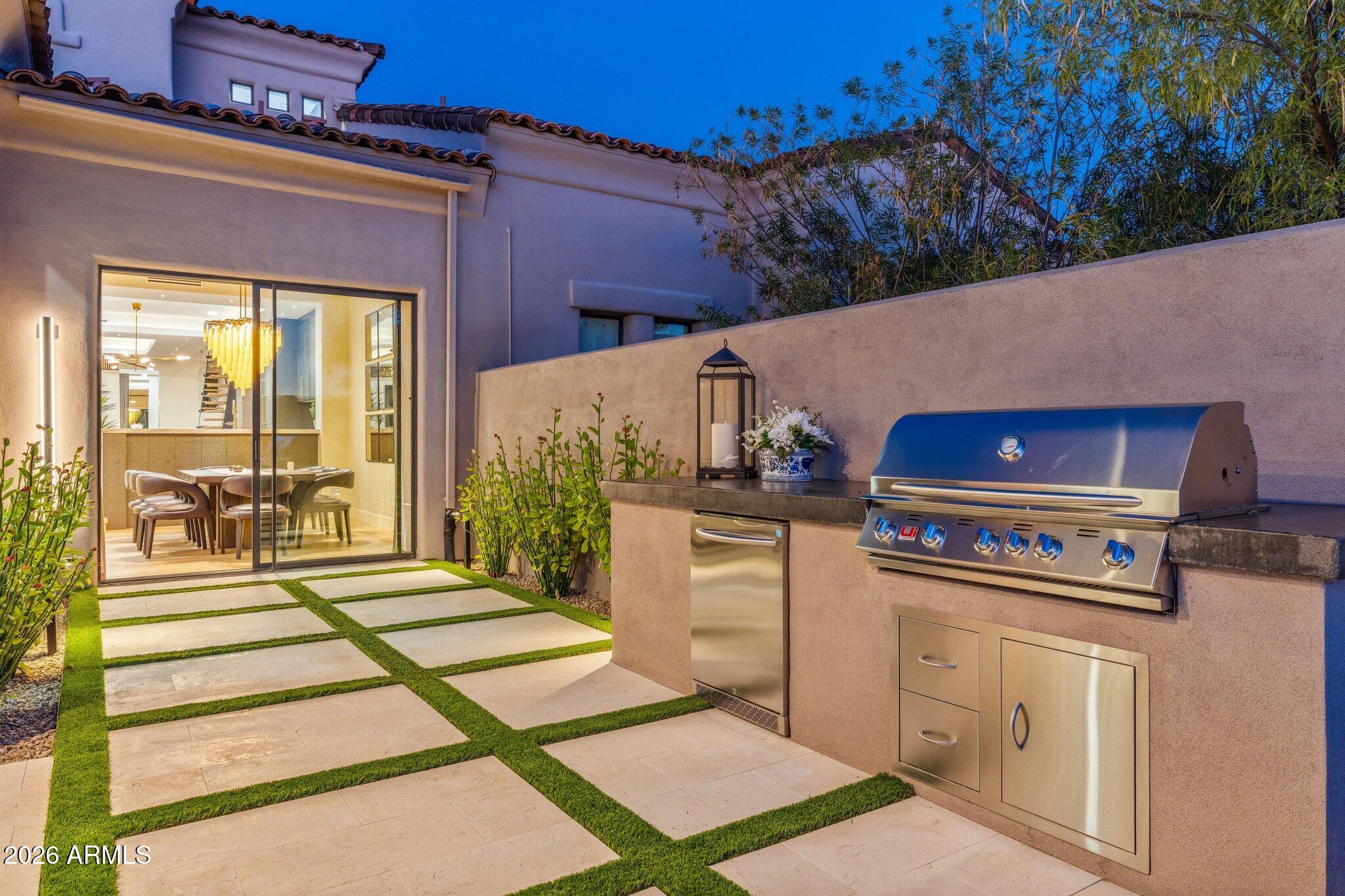 DC RANCH - Residential