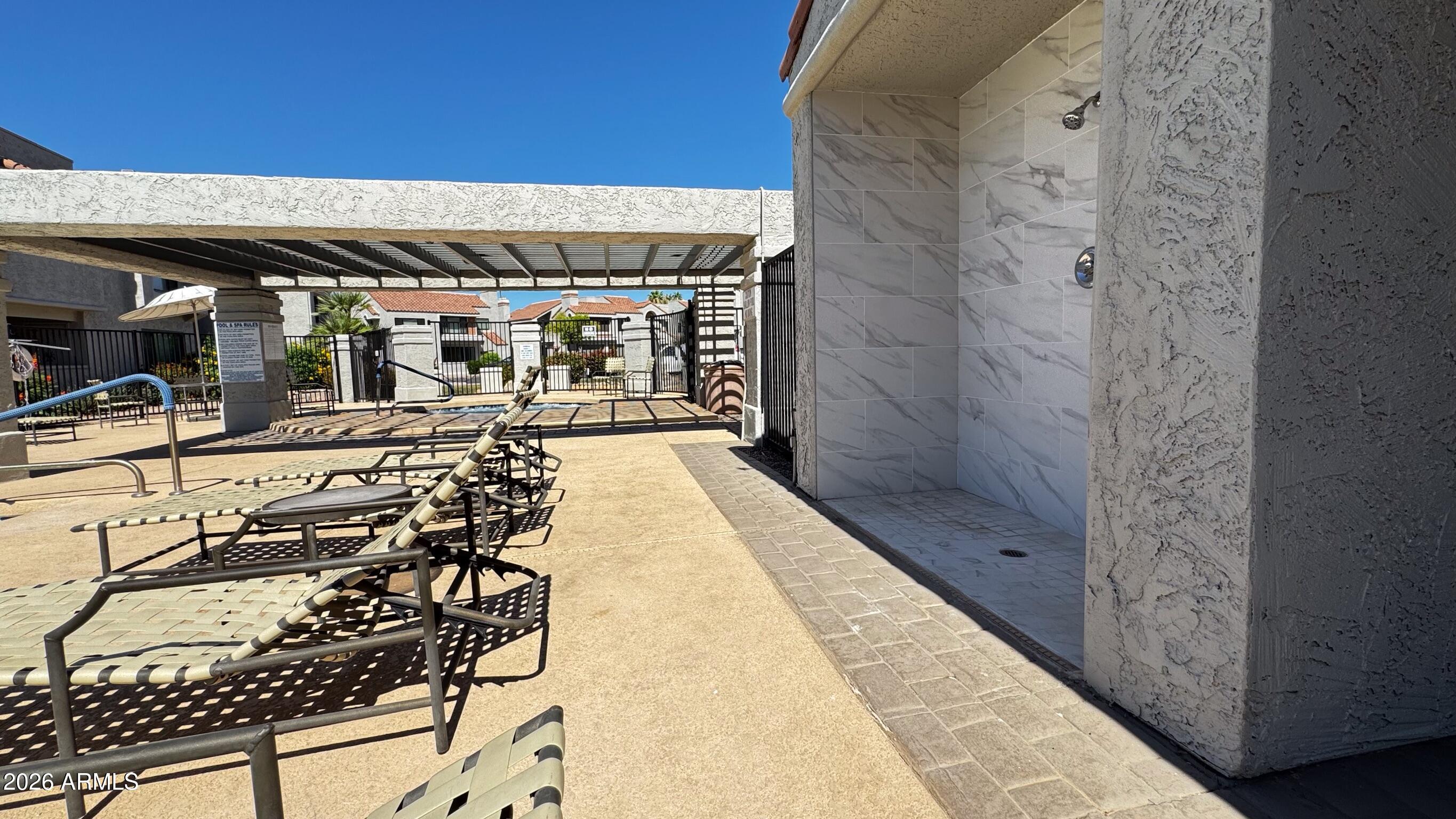 VENETIAN CONDOMINIUM PHASE 2 - Residential