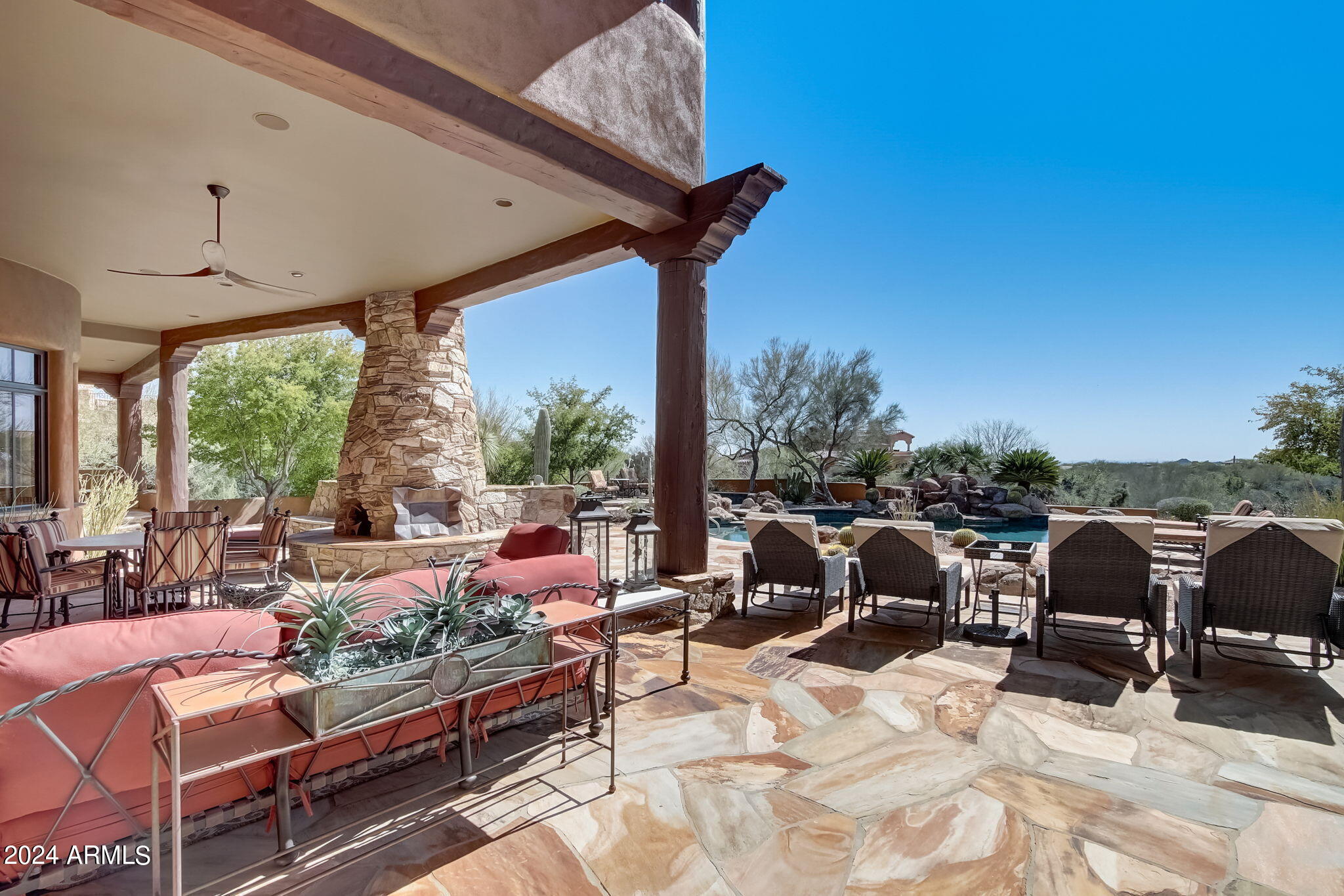Mirabel Club - Residential