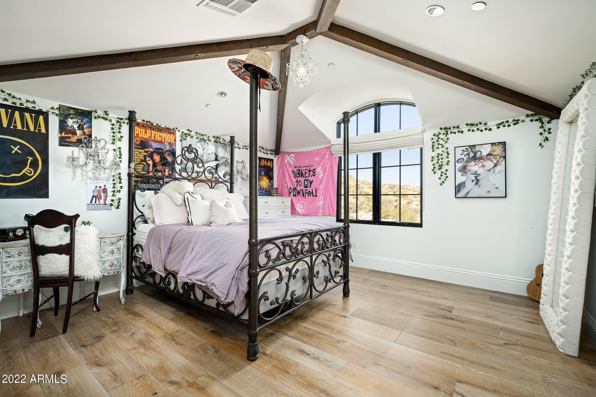 GOLDIE BROWN PINNACLE PEAK RANCH - Residential