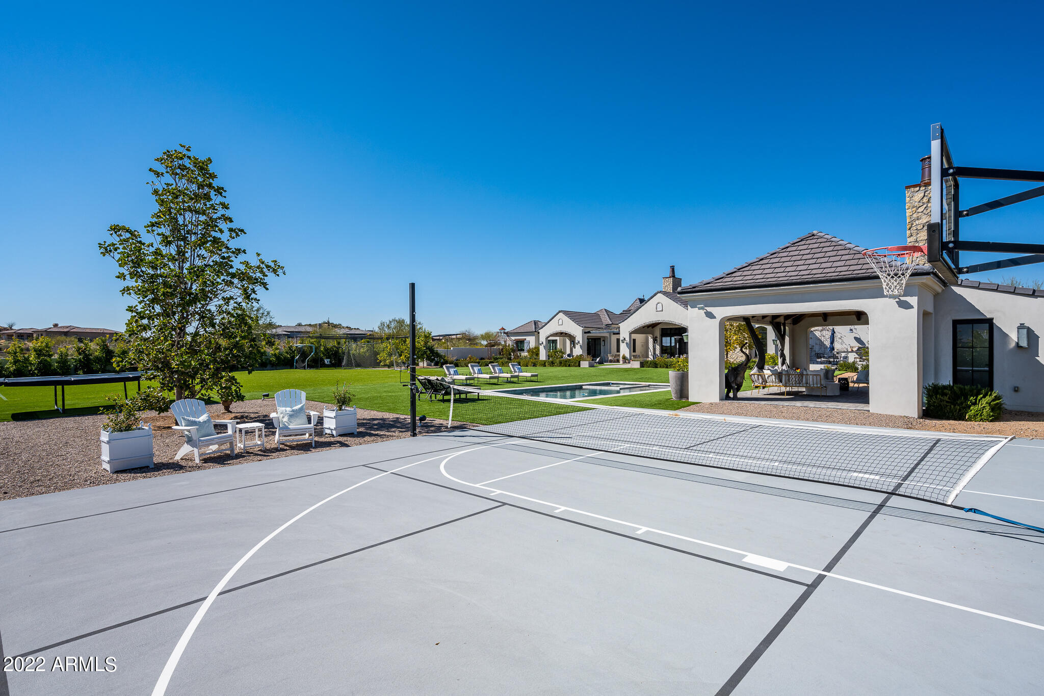 GOLDIE BROWN PINNACLE PEAK RANCH - Residential