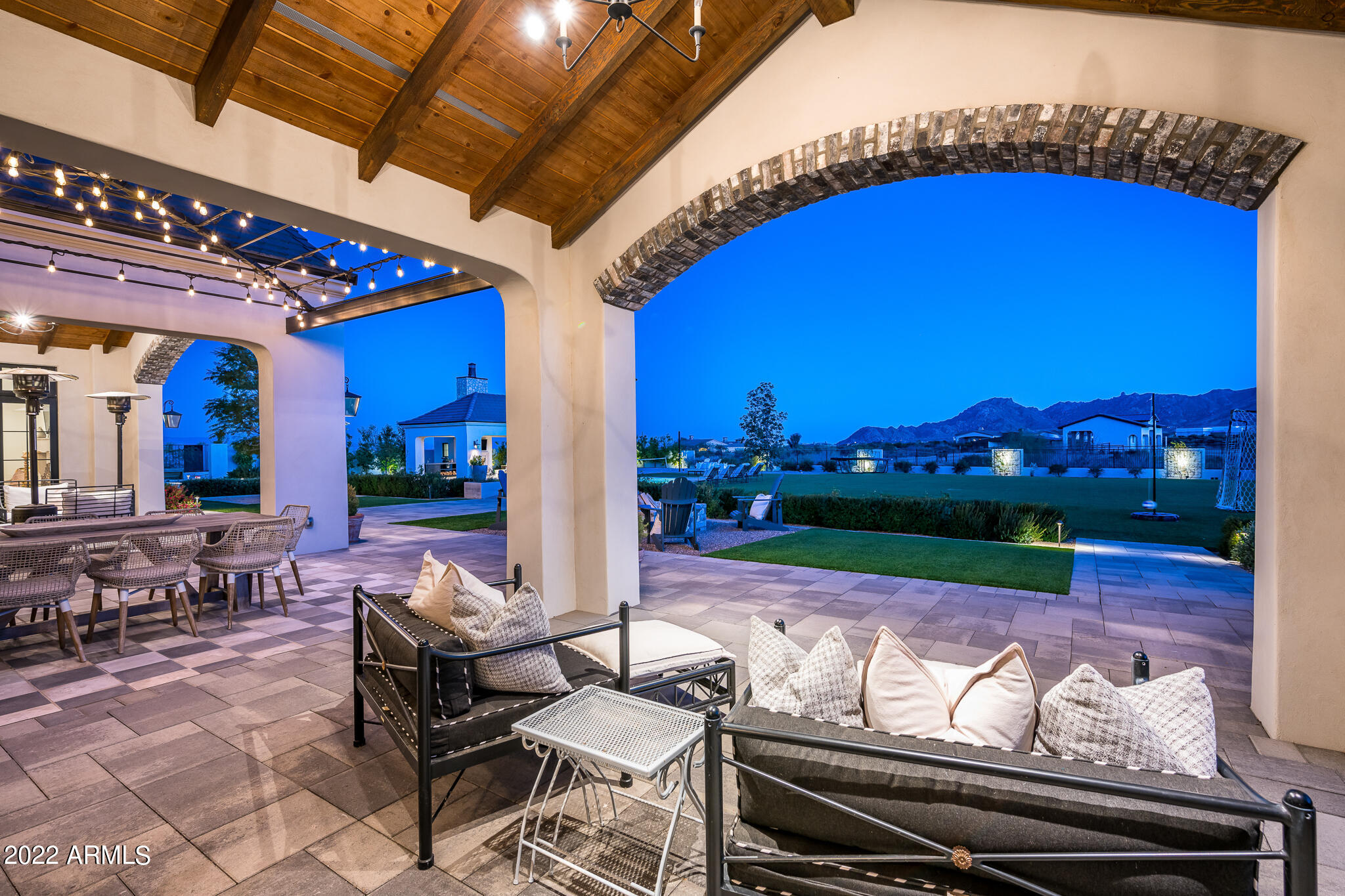 GOLDIE BROWN PINNACLE PEAK RANCH - Residential