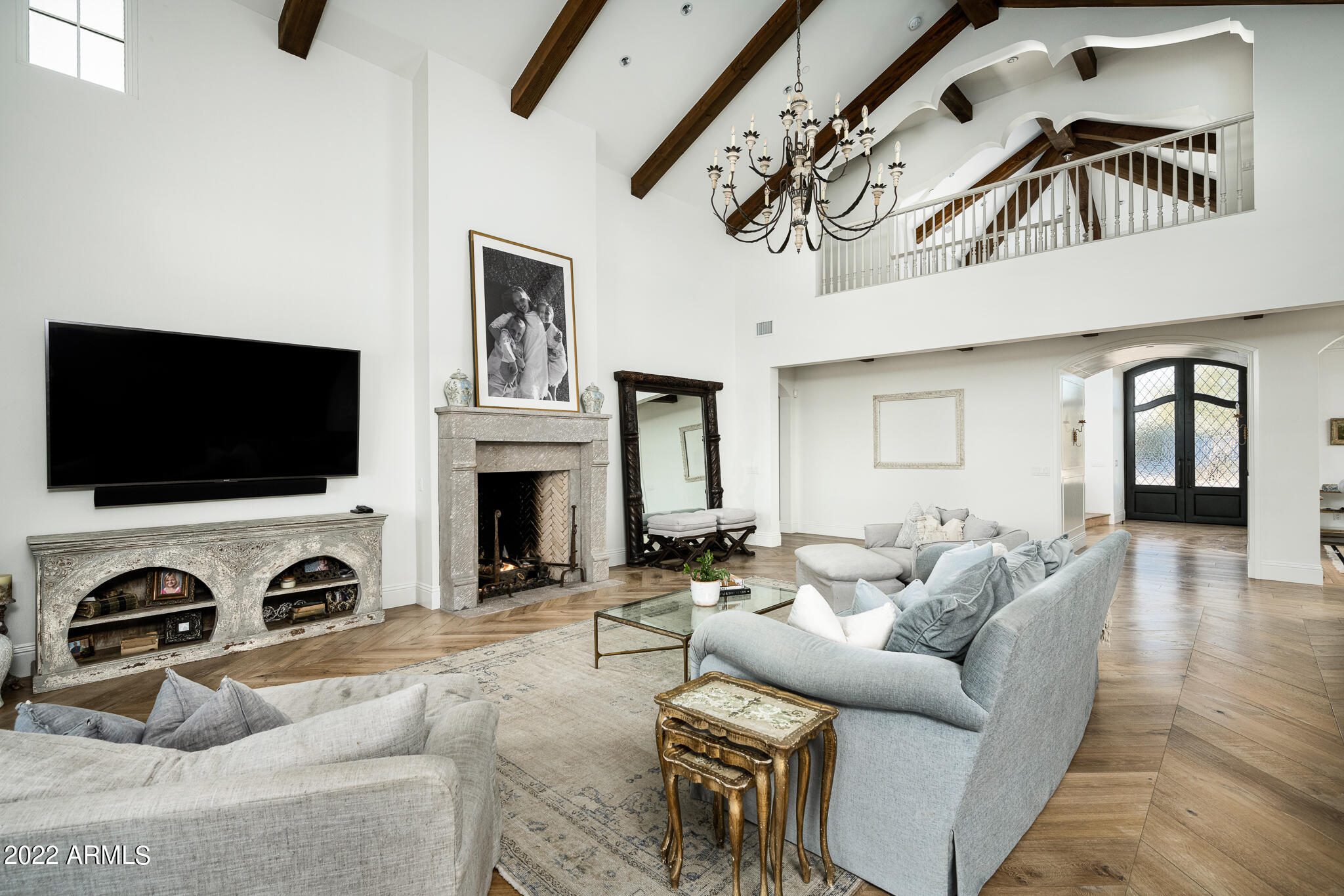 GOLDIE BROWN PINNACLE PEAK RANCH - Residential