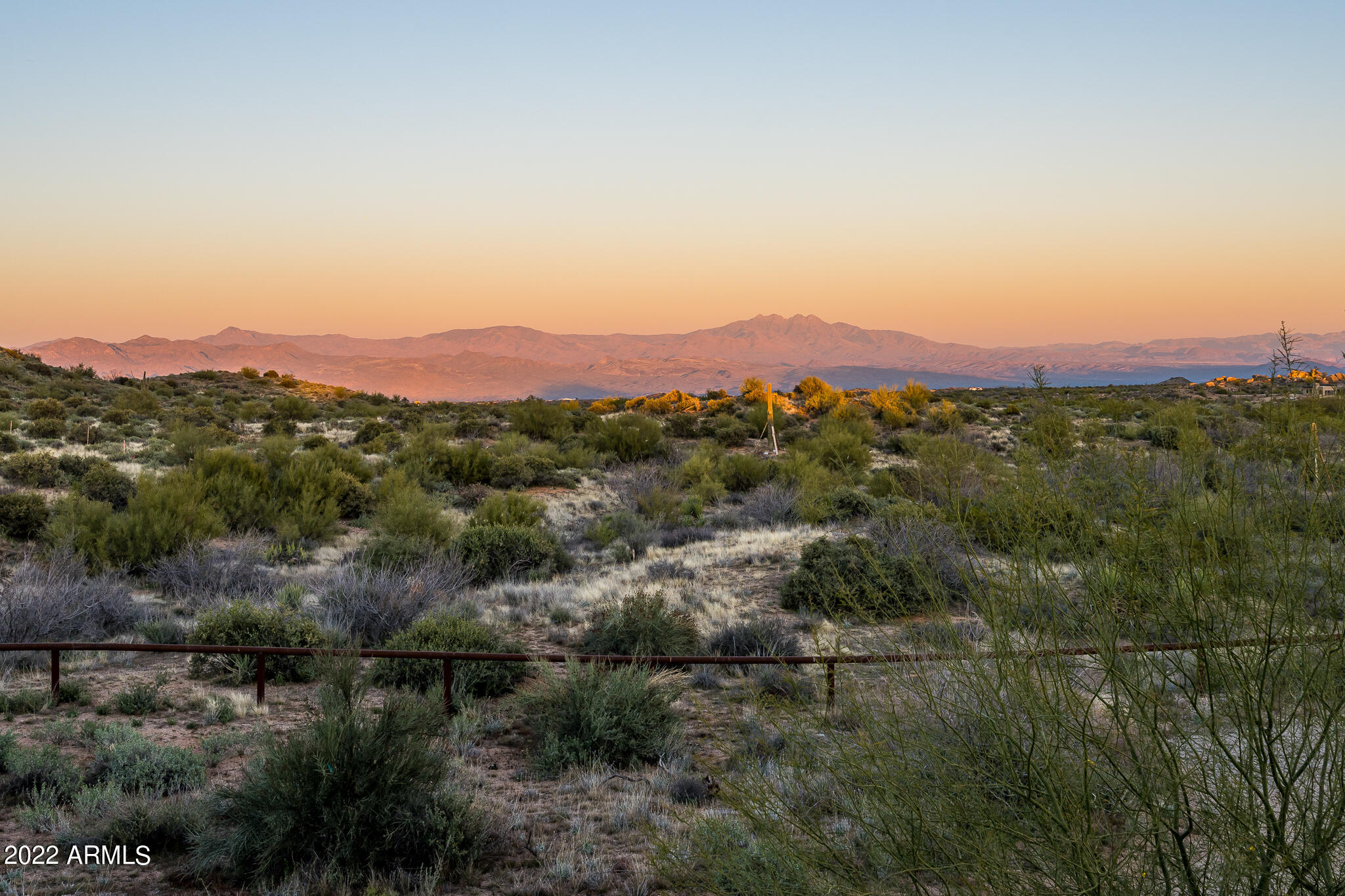 GOLDIE BROWN PINNACLE PEAK RANCH - Residential