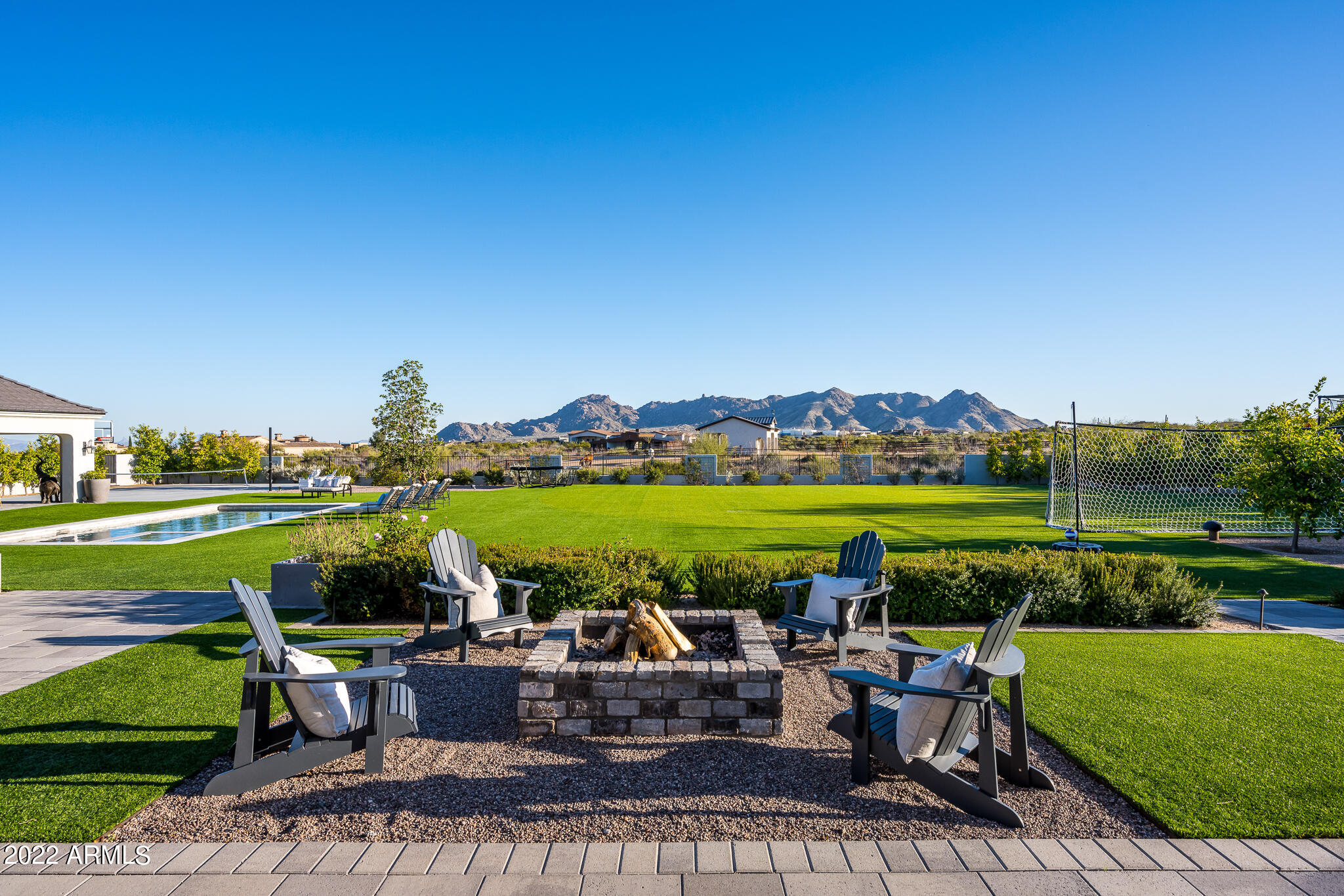 GOLDIE BROWN PINNACLE PEAK RANCH - Residential