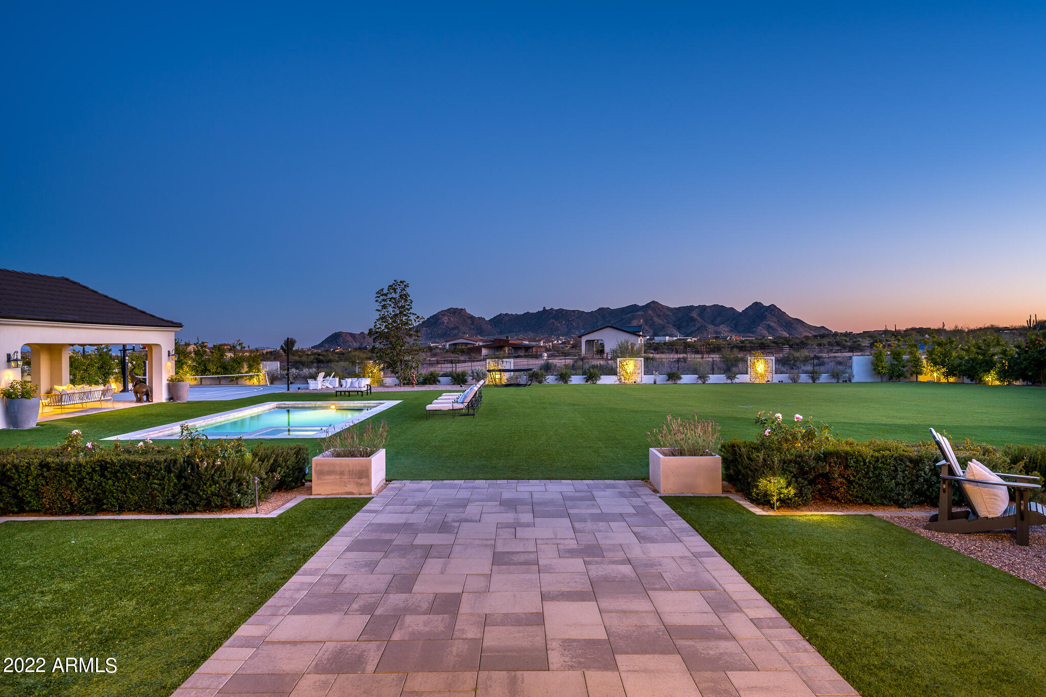 GOLDIE BROWN PINNACLE PEAK RANCH - Residential