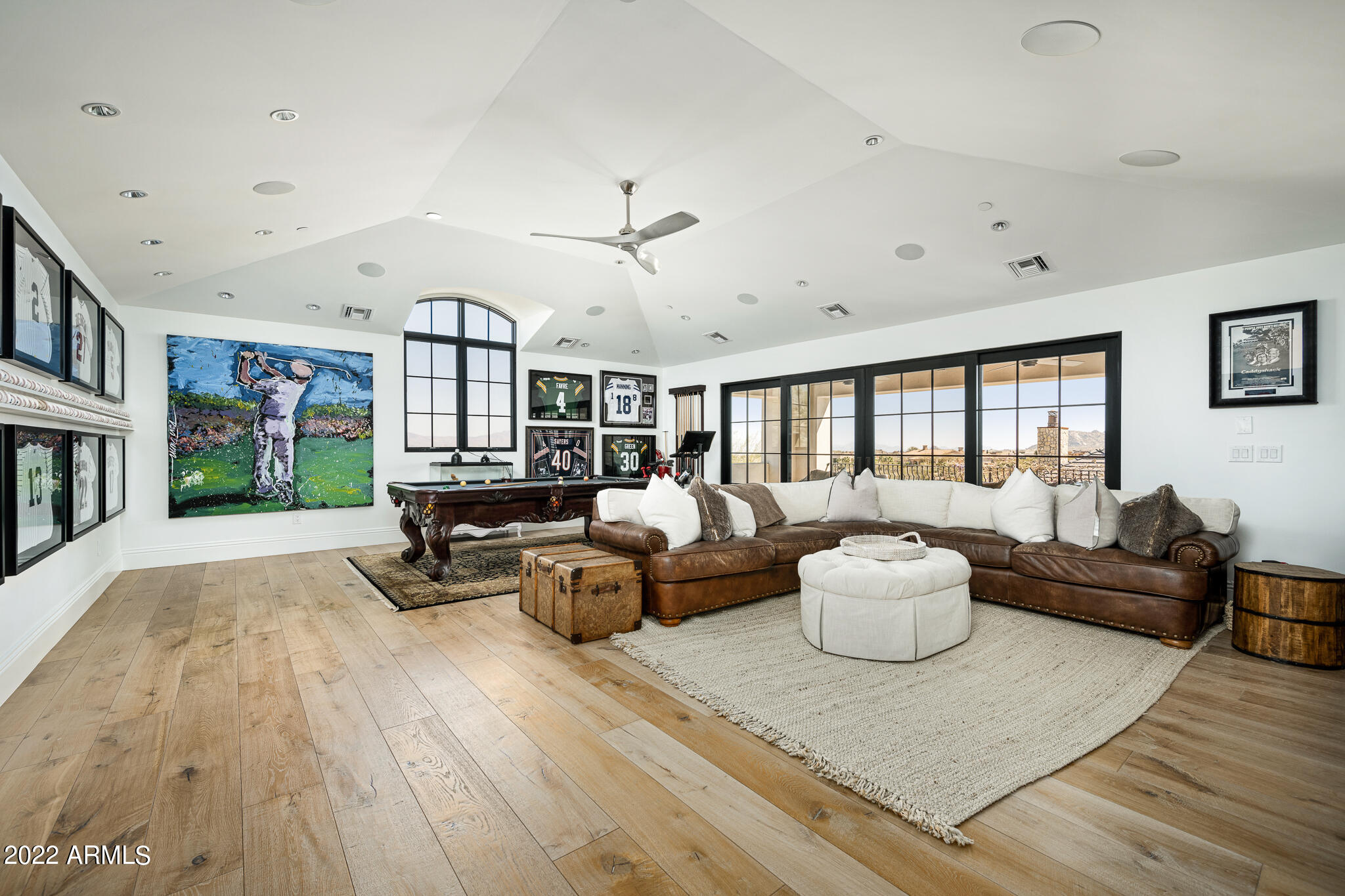 GOLDIE BROWN PINNACLE PEAK RANCH - Residential