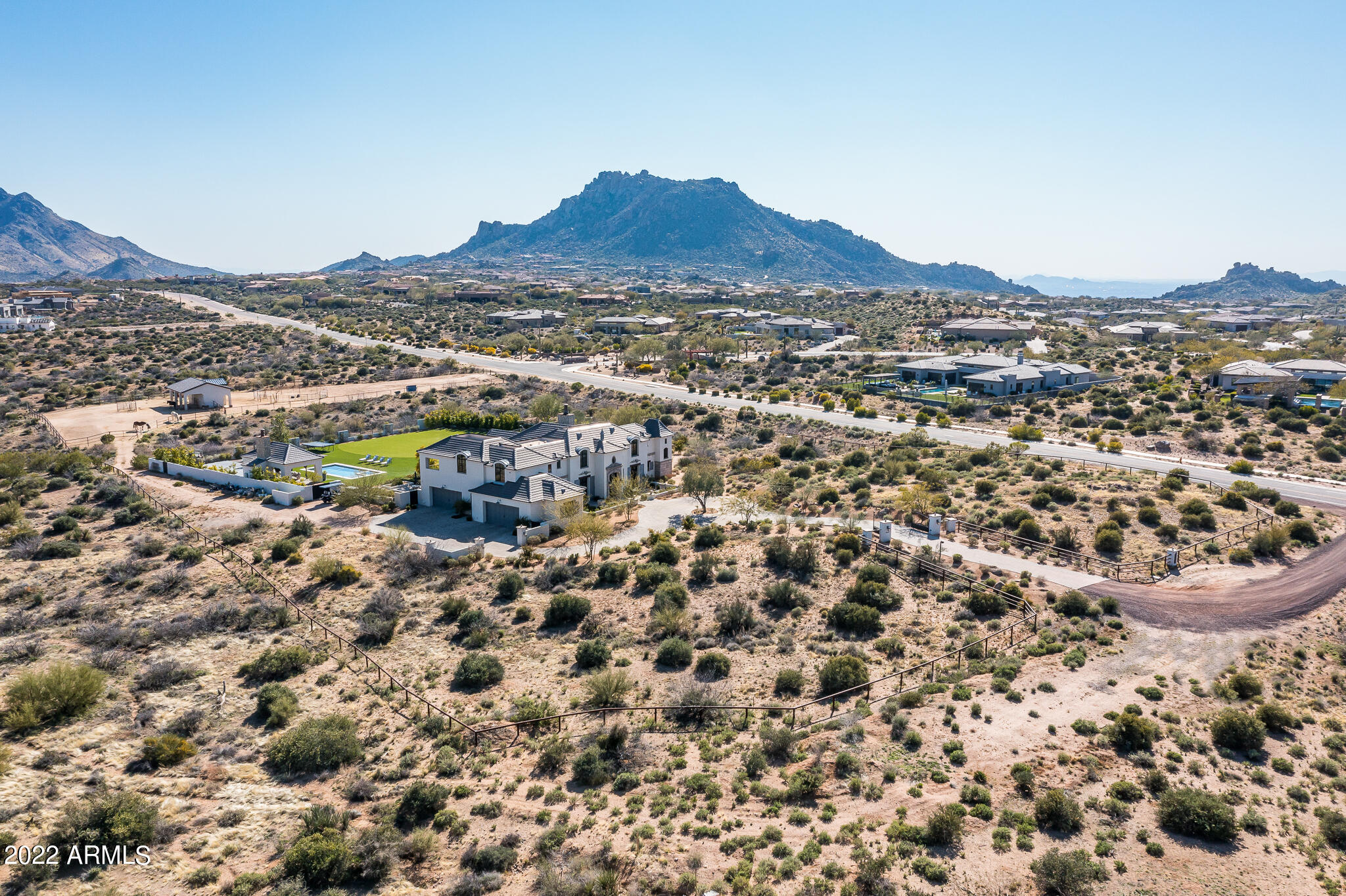 GOLDIE BROWN PINNACLE PEAK RANCH - Residential