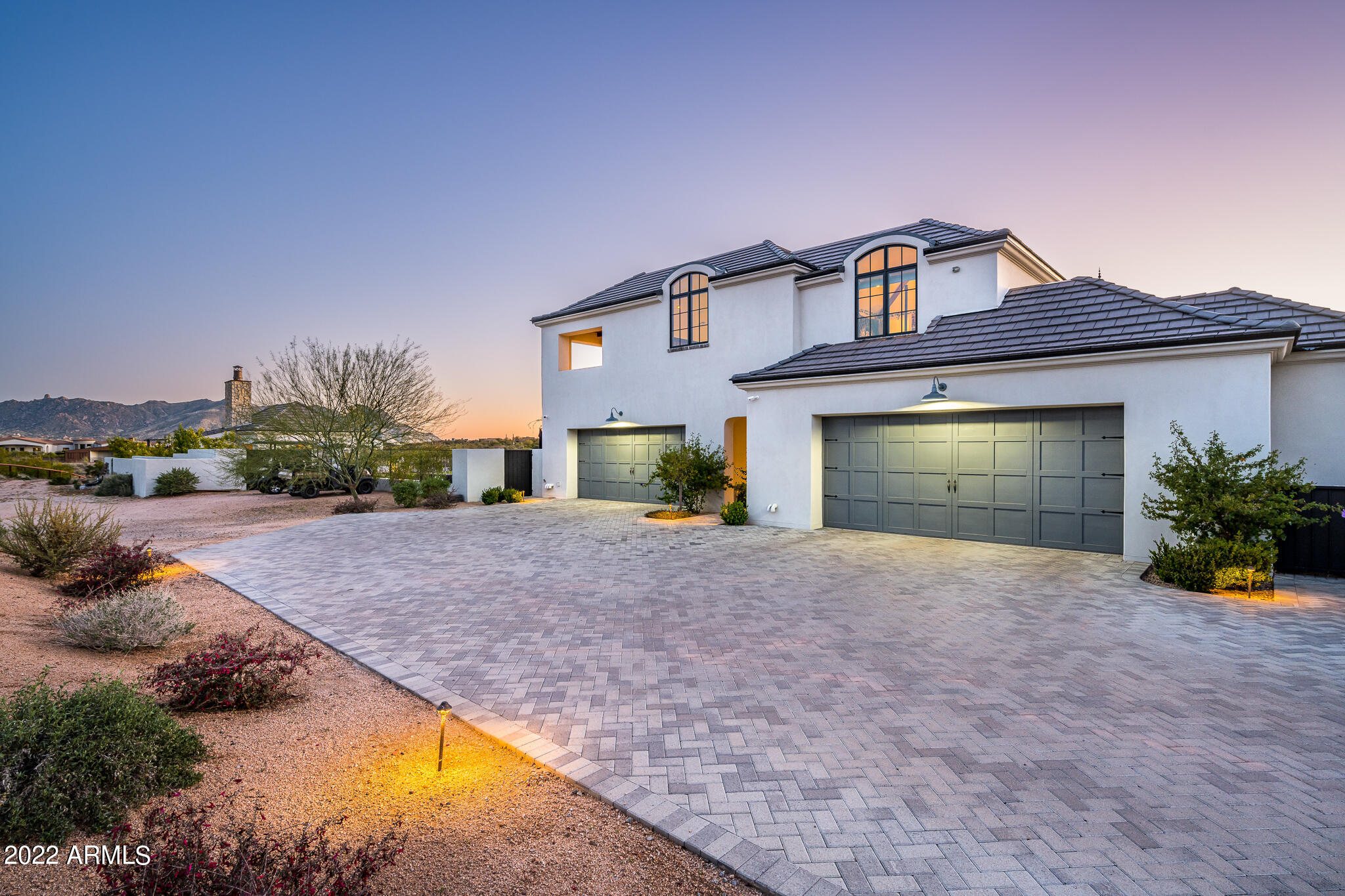 GOLDIE BROWN PINNACLE PEAK RANCH - Residential