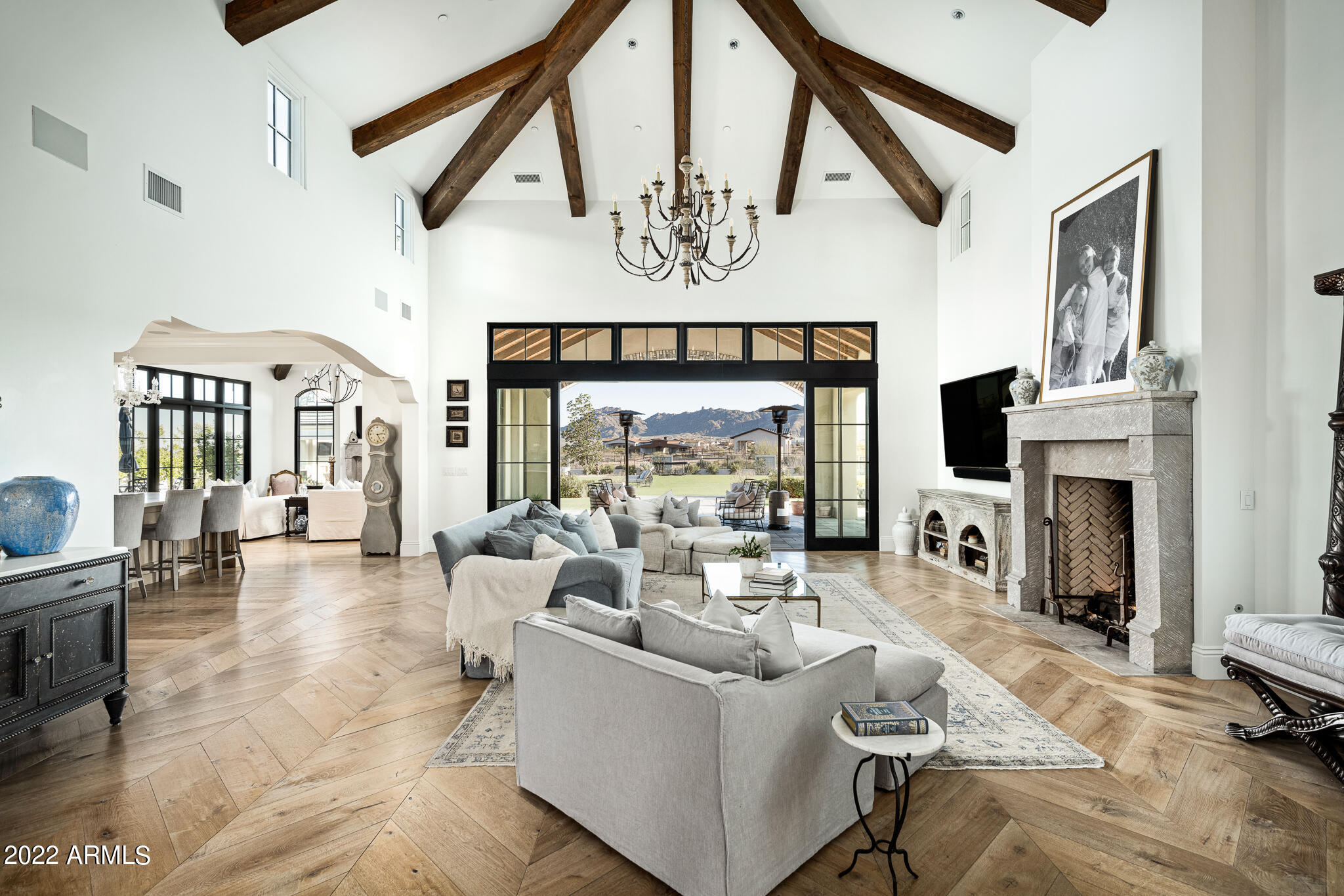 GOLDIE BROWN PINNACLE PEAK RANCH - Residential