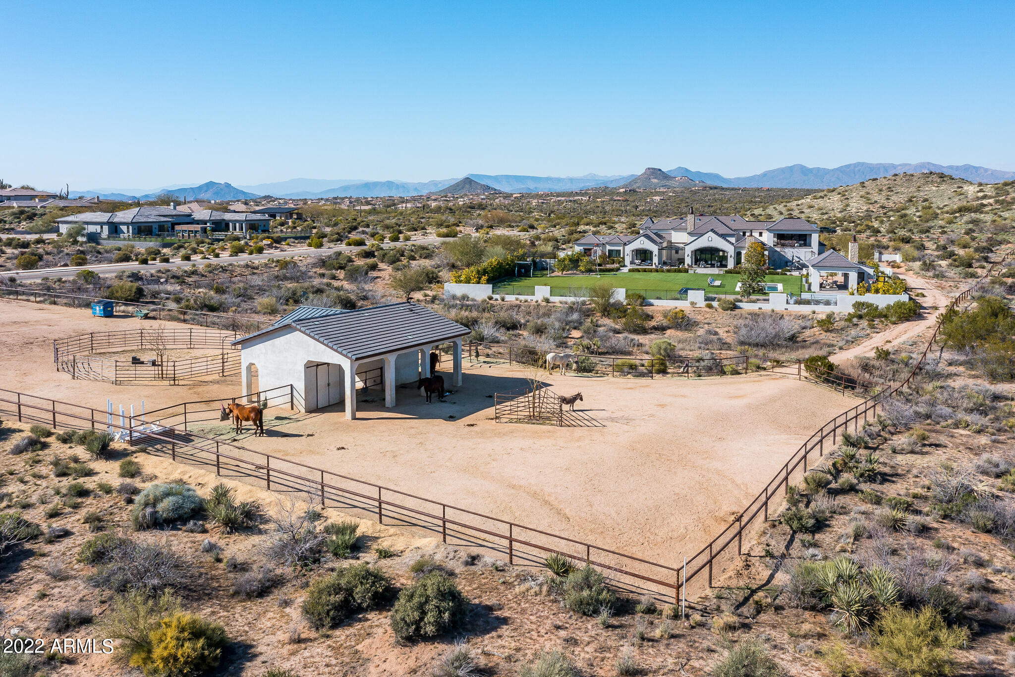 GOLDIE BROWN PINNACLE PEAK RANCH - Residential