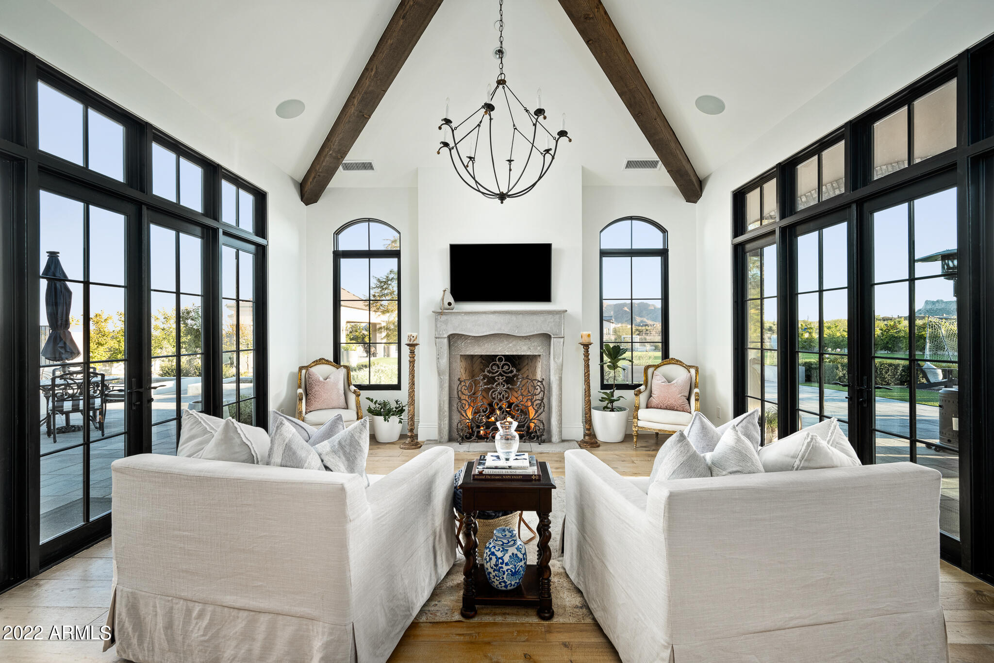 GOLDIE BROWN PINNACLE PEAK RANCH - Residential