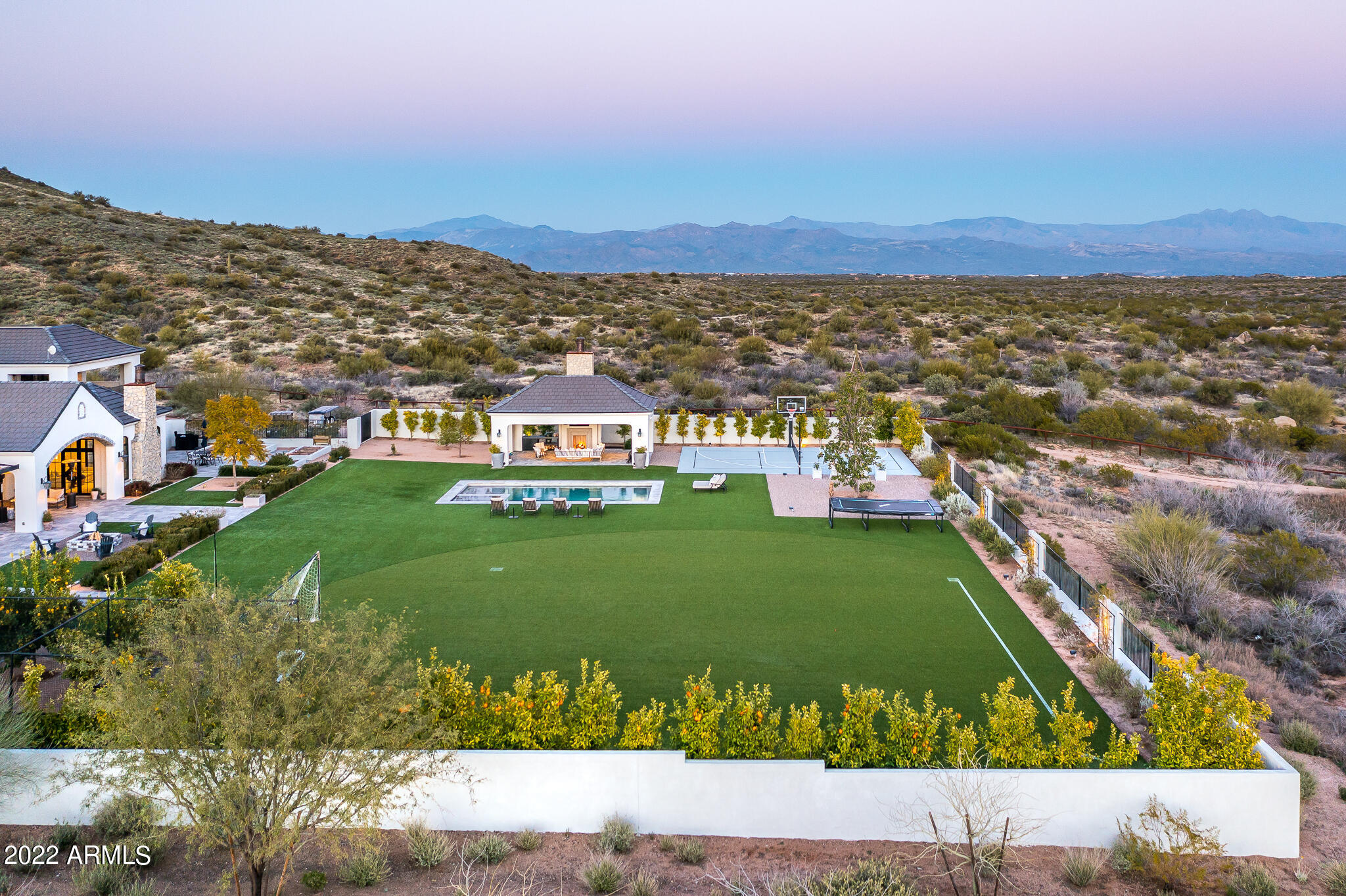 GOLDIE BROWN PINNACLE PEAK RANCH - Residential