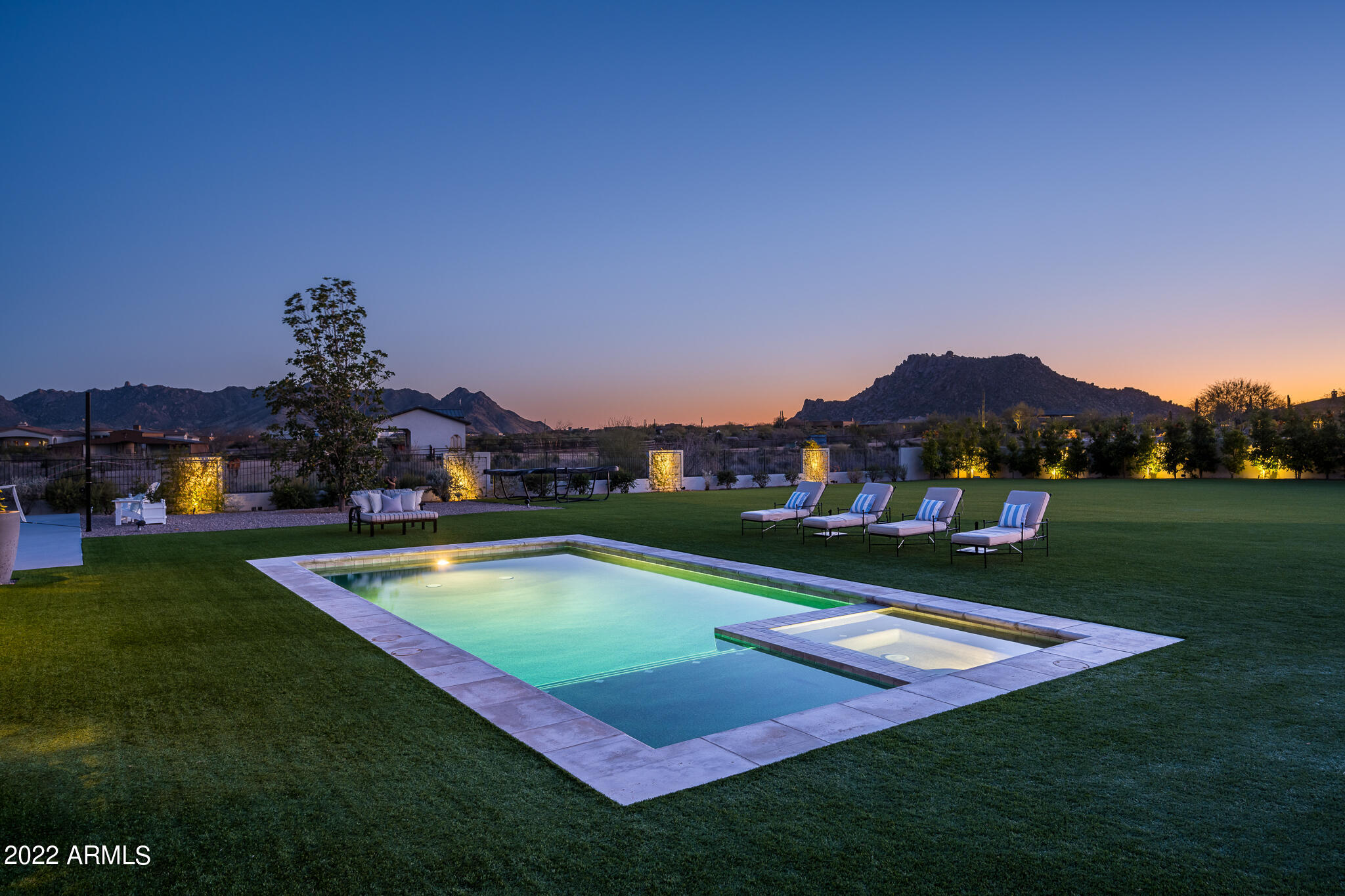 GOLDIE BROWN PINNACLE PEAK RANCH - Residential
