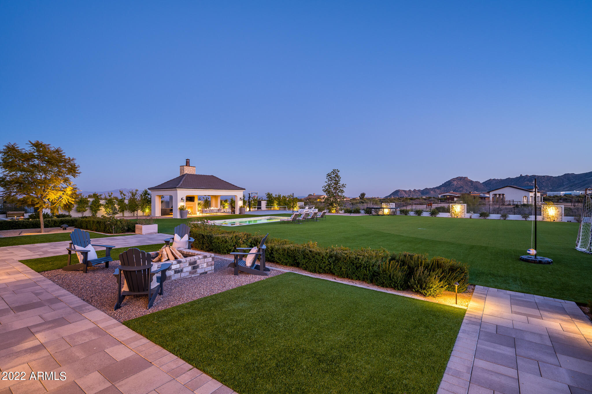GOLDIE BROWN PINNACLE PEAK RANCH - Residential