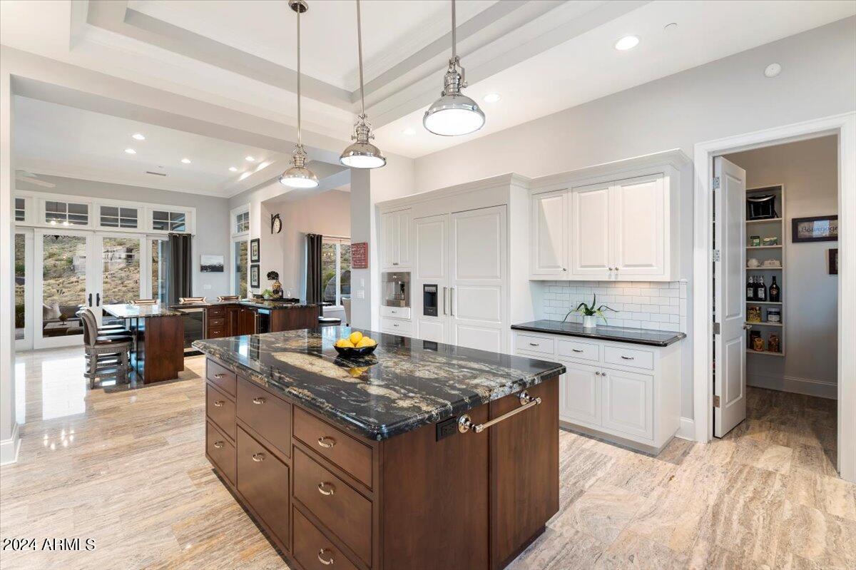 EAGLES NEST - Residential