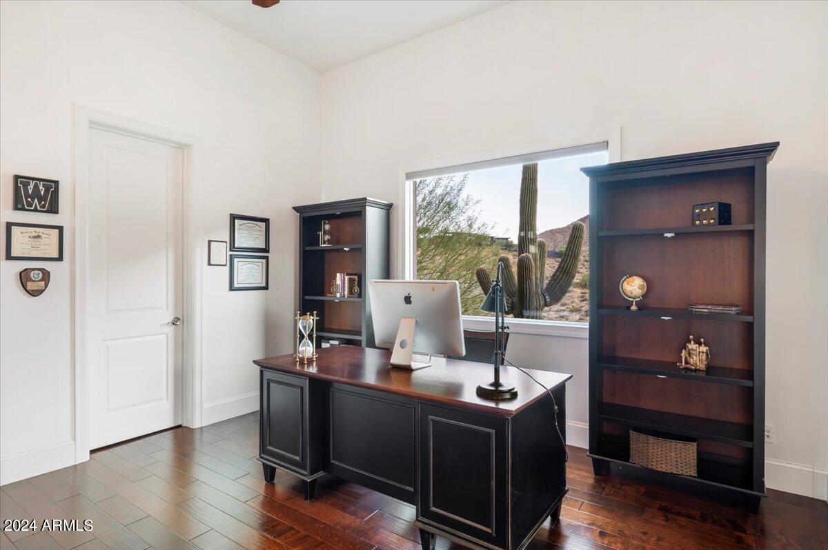 EAGLES NEST - Residential
