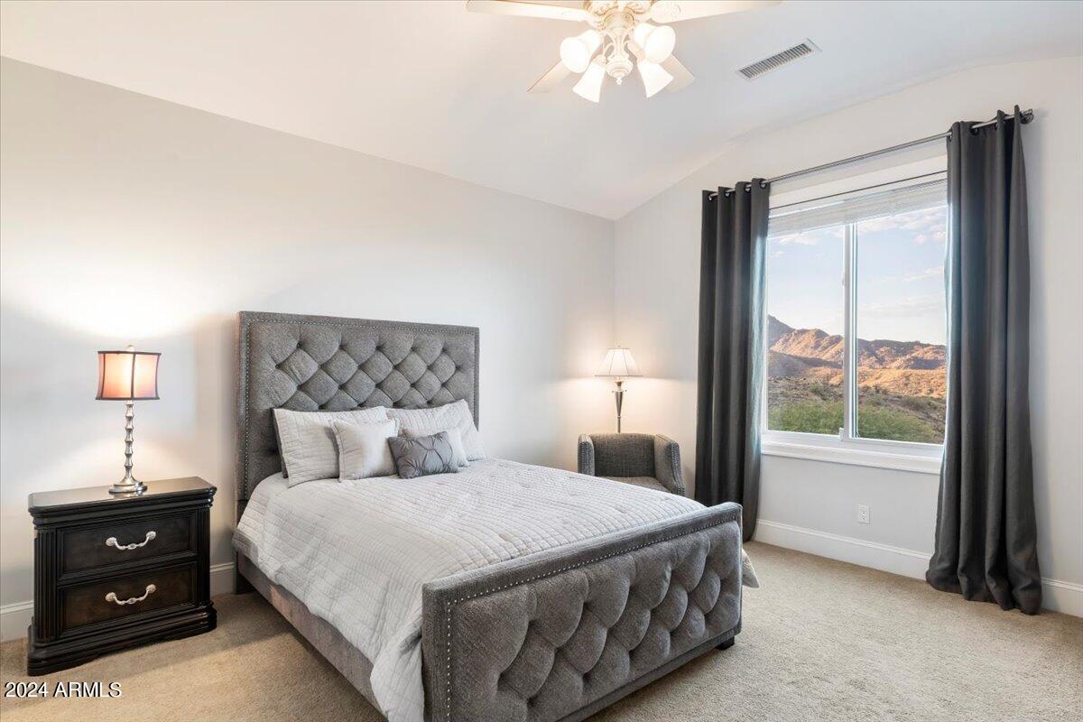 EAGLES NEST - Residential