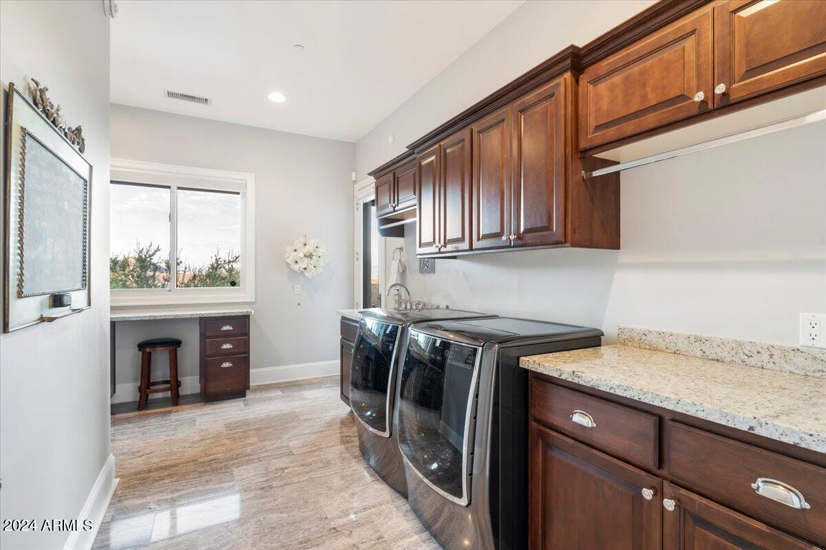 EAGLES NEST - Residential