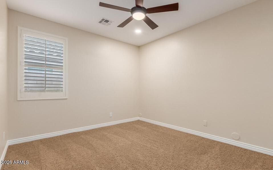 DYNAMITE ESTATES - Residential Lease