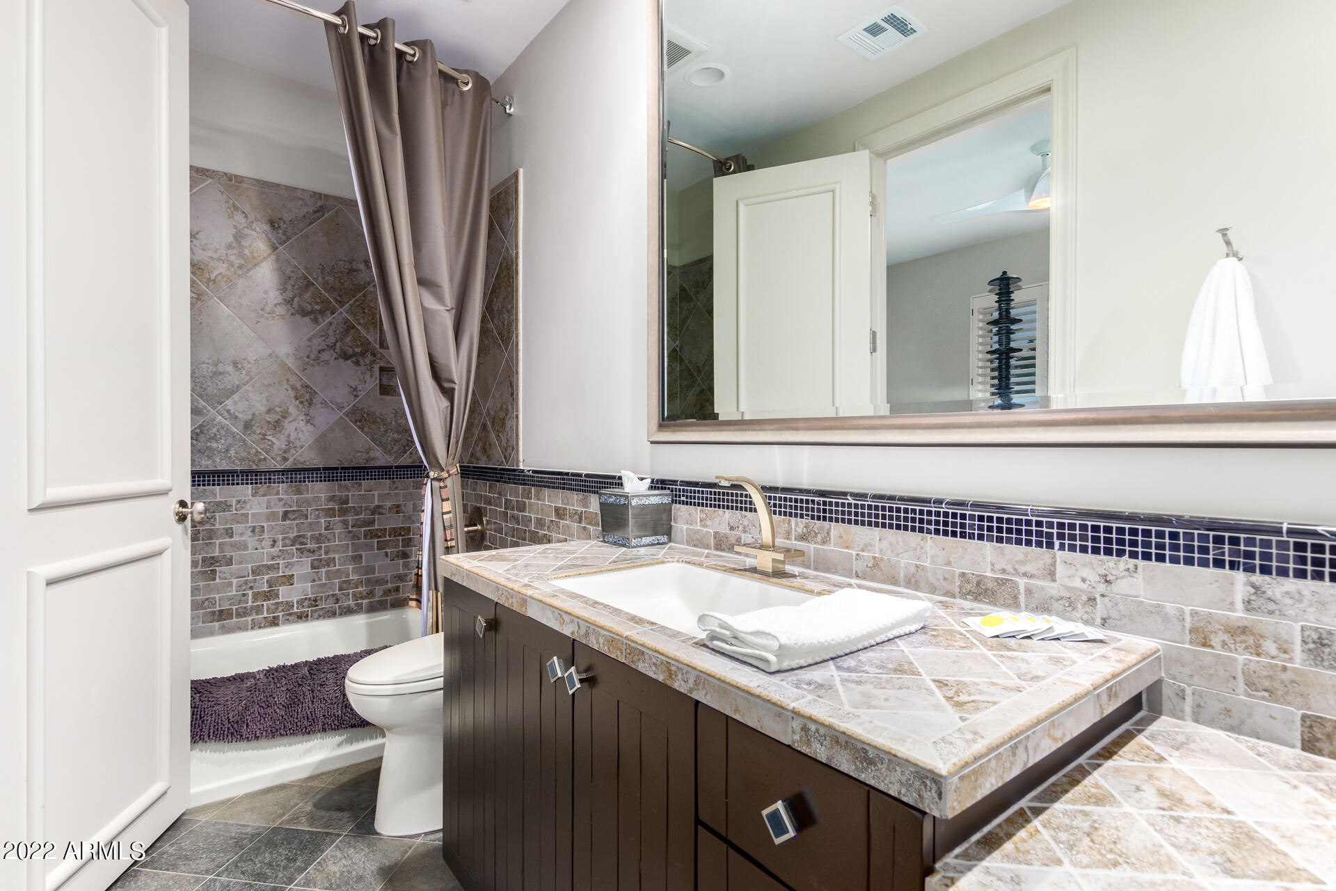 CHENEY ESTATES LOT 1-72 TR A-C D1 D2 E,F - Residential