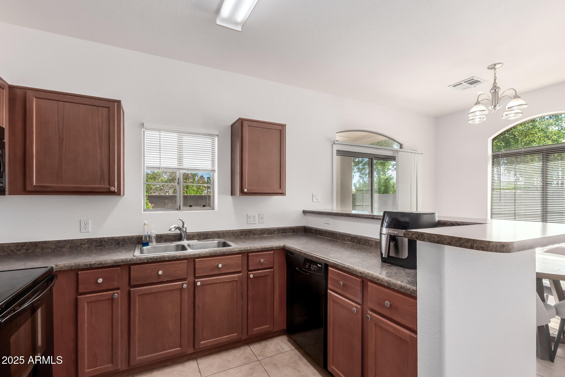 CANYON TRAILS COURTHOMES CONDOMINIUM - Residential