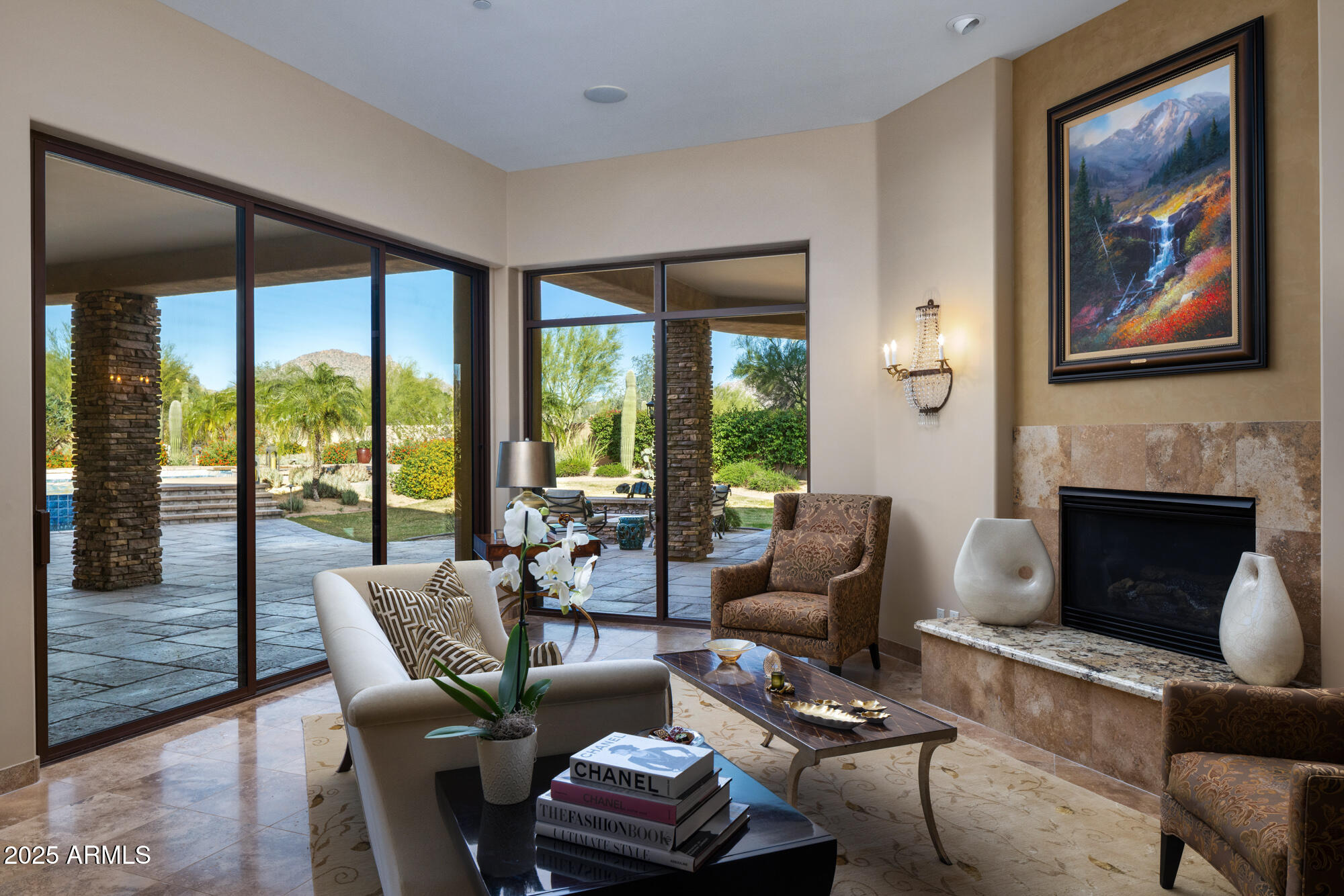 PINNACLE PARADISE - Residential