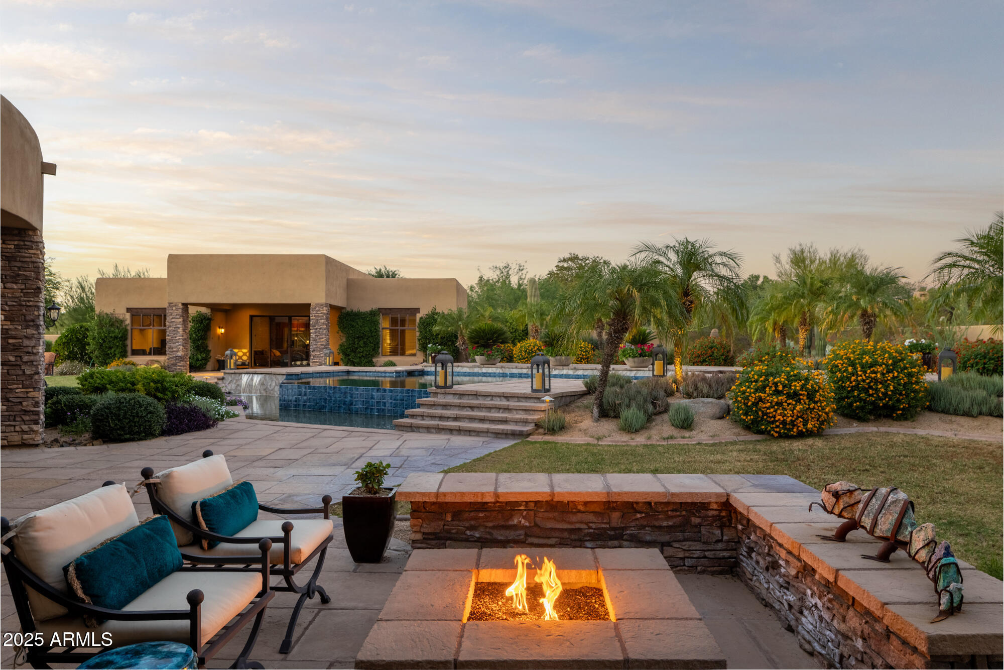 PINNACLE PARADISE - Residential