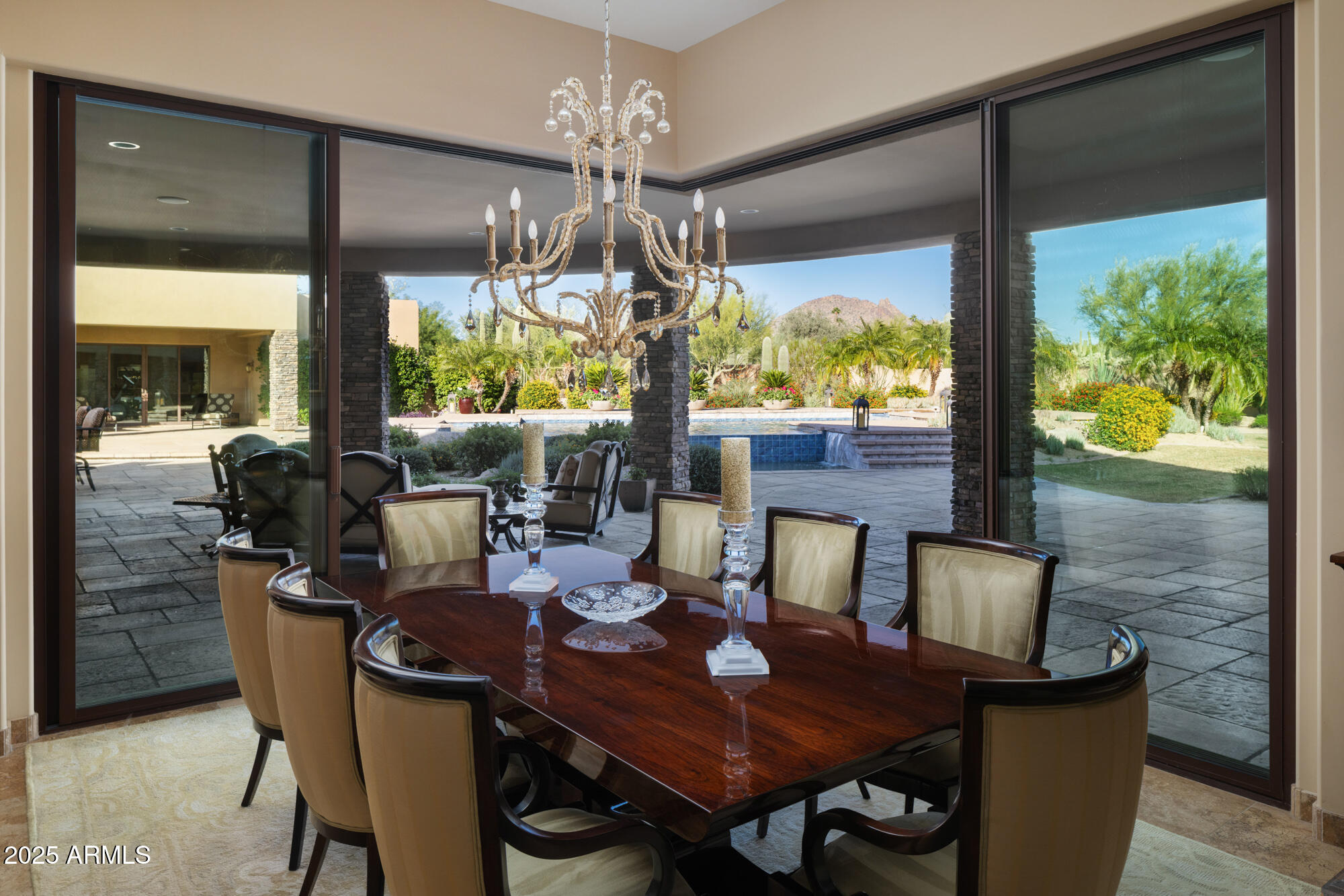 PINNACLE PARADISE - Residential