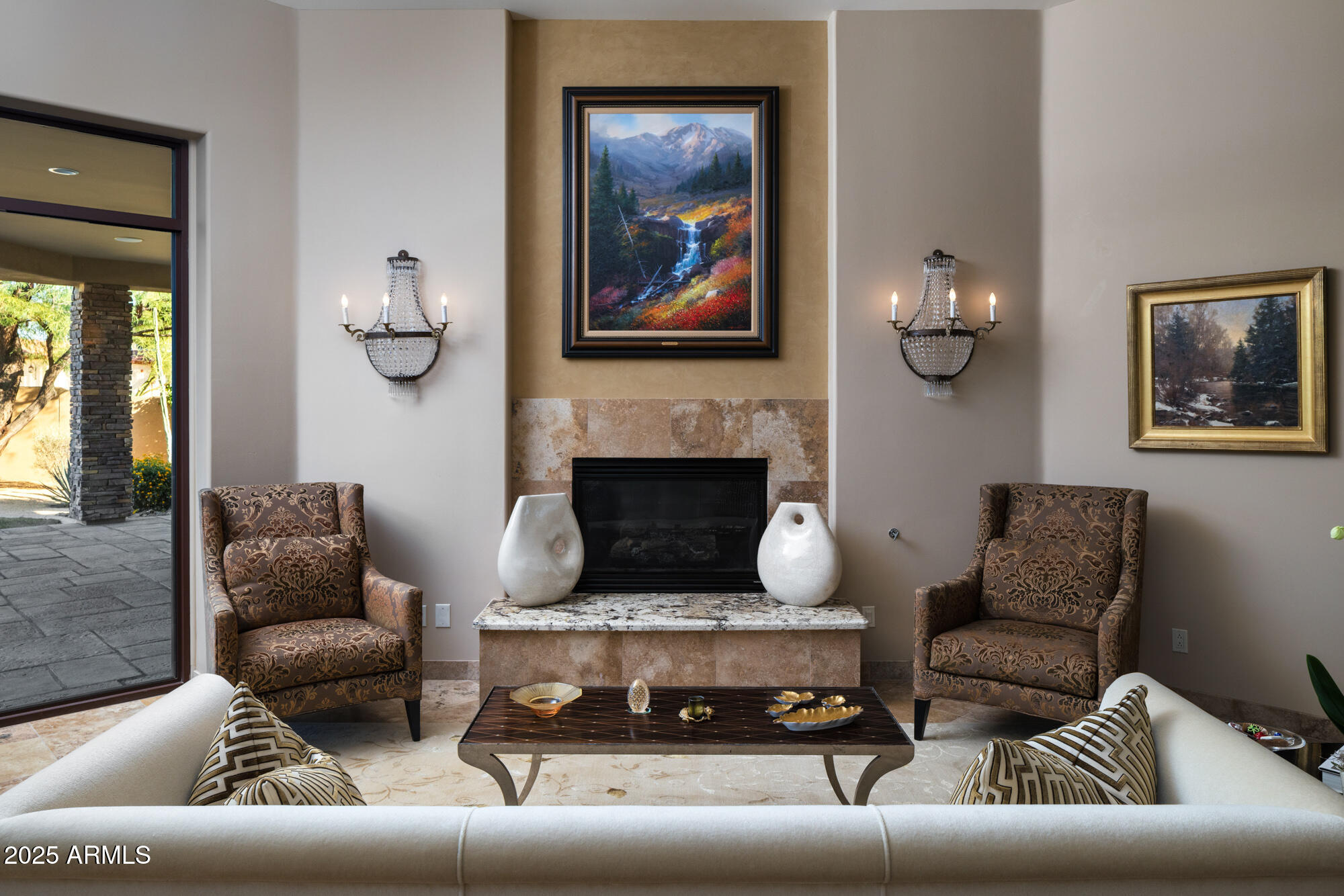 PINNACLE PARADISE - Residential