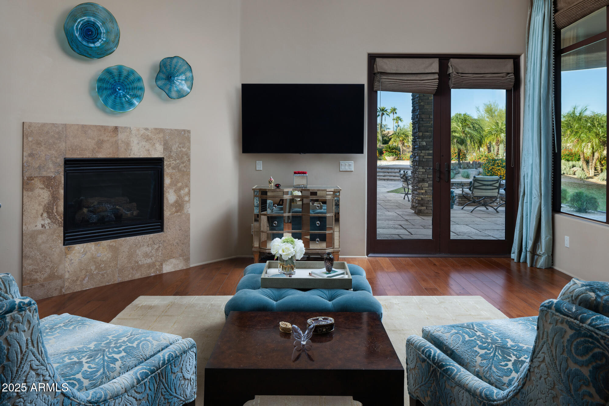 PINNACLE PARADISE - Residential