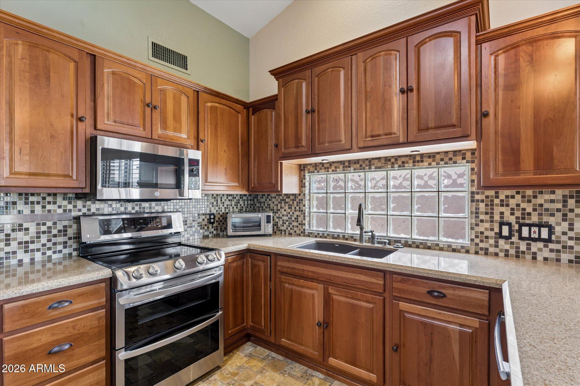 QUAIL RIDGE AT WESTBROOK VILLAGE LOT 495-600 TR A - Residential