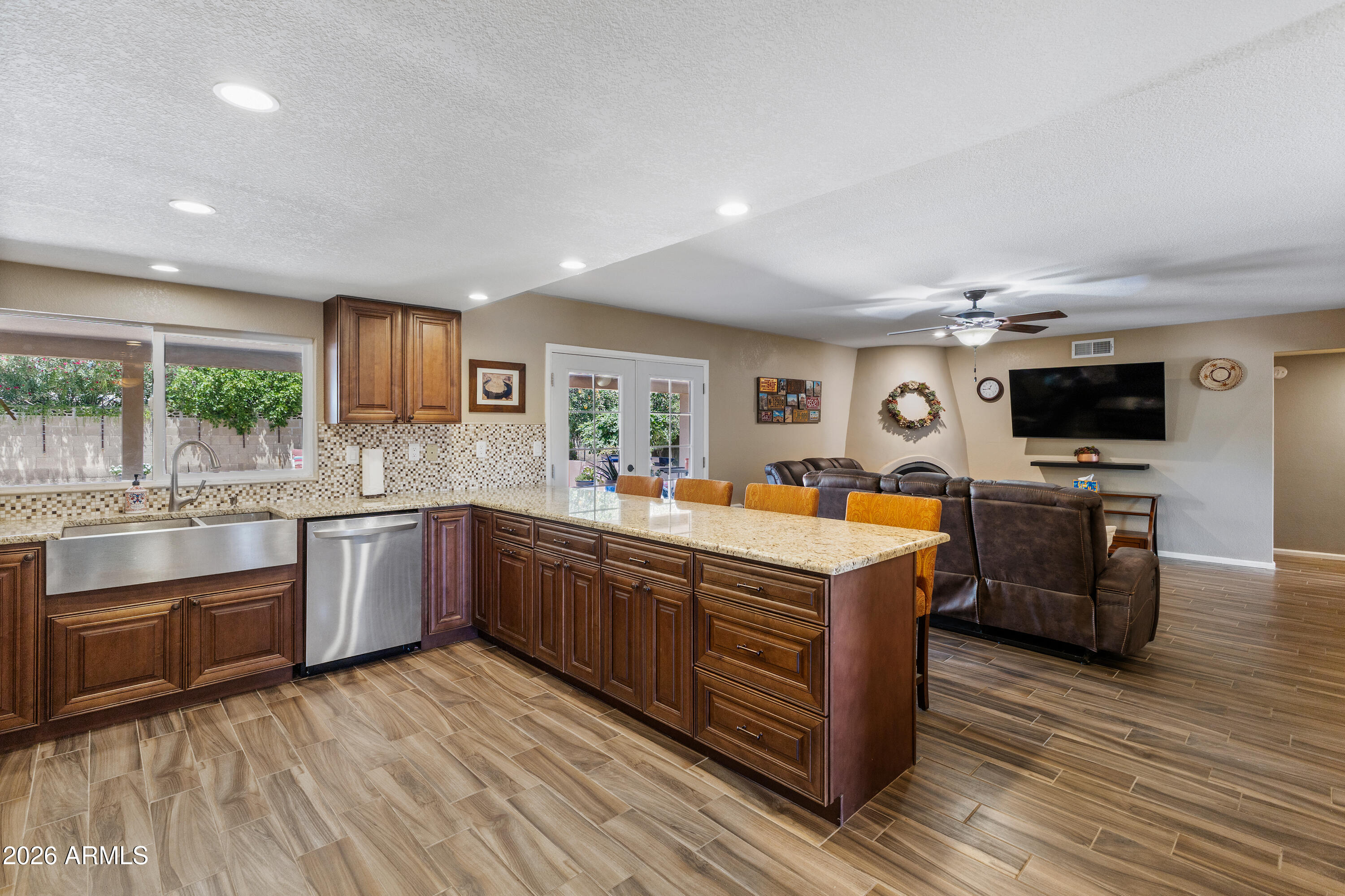 CACTUS GLEN 3 - Residential