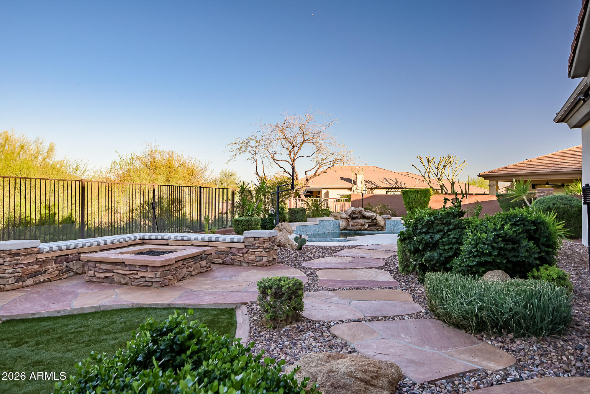 ANTHEM COUNTRY CLUB - Residential