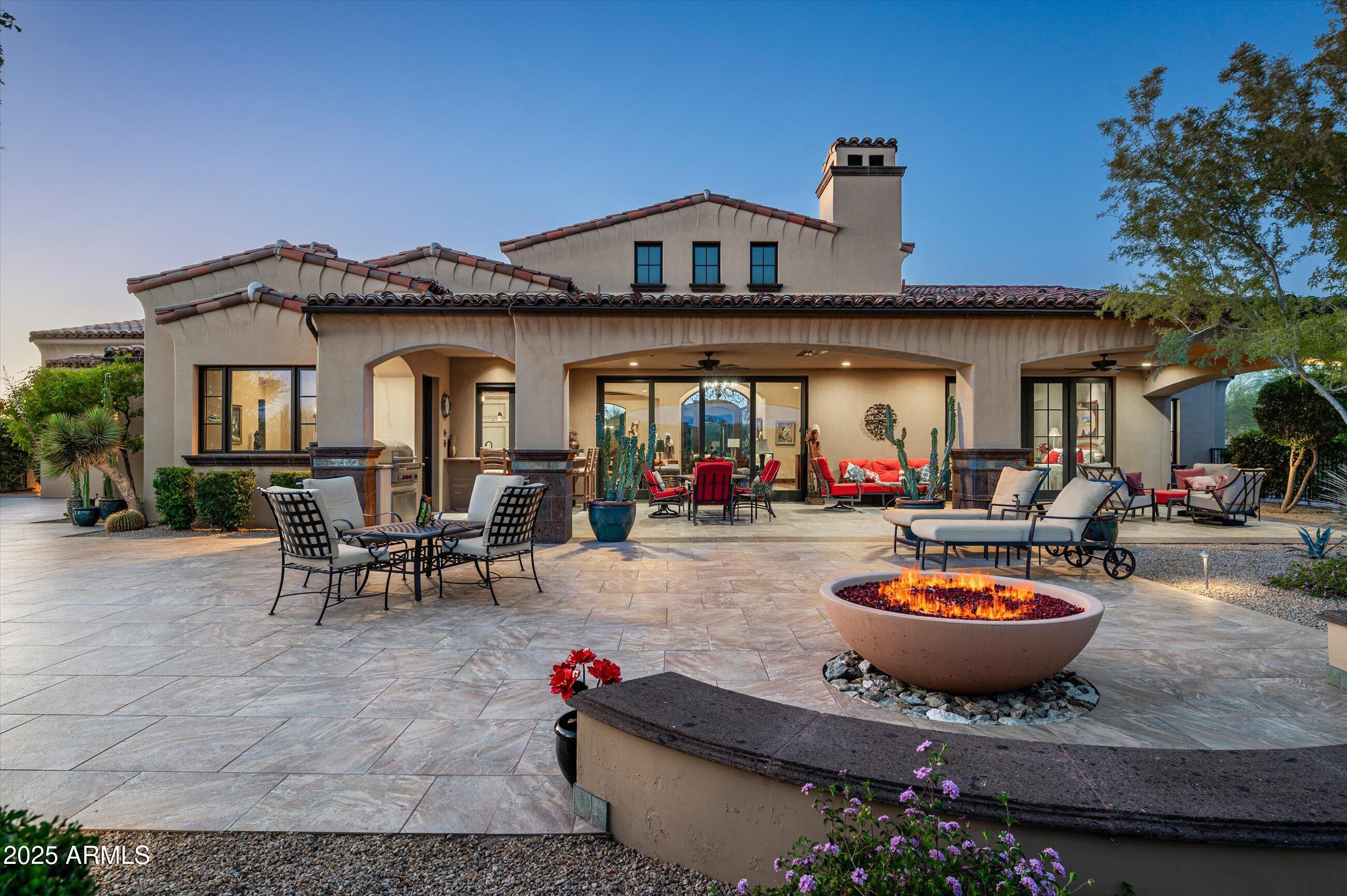 WHISPER ROCK - Residential