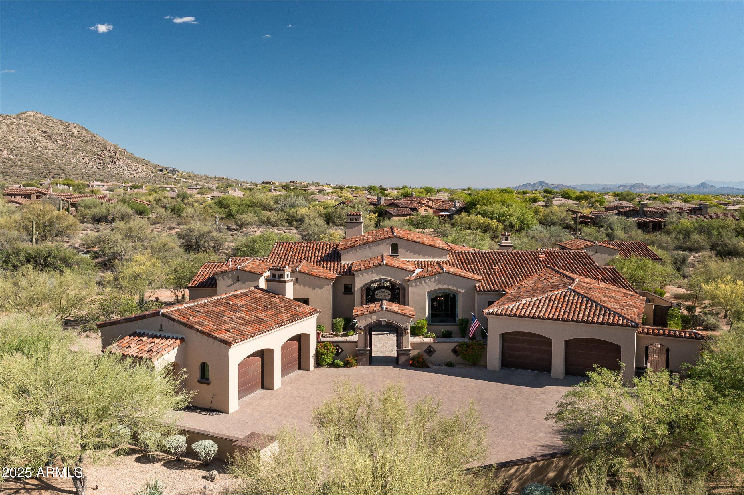 WHISPER ROCK - Residential