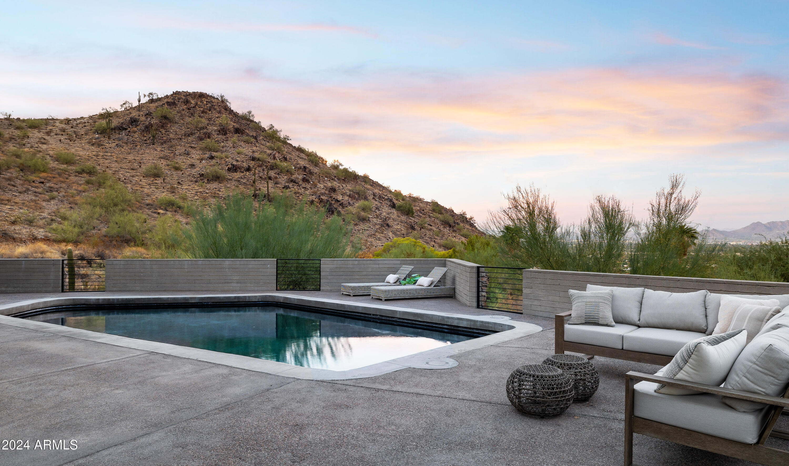 SUNSET HILLS LOT 1-20 & TR C - Residential