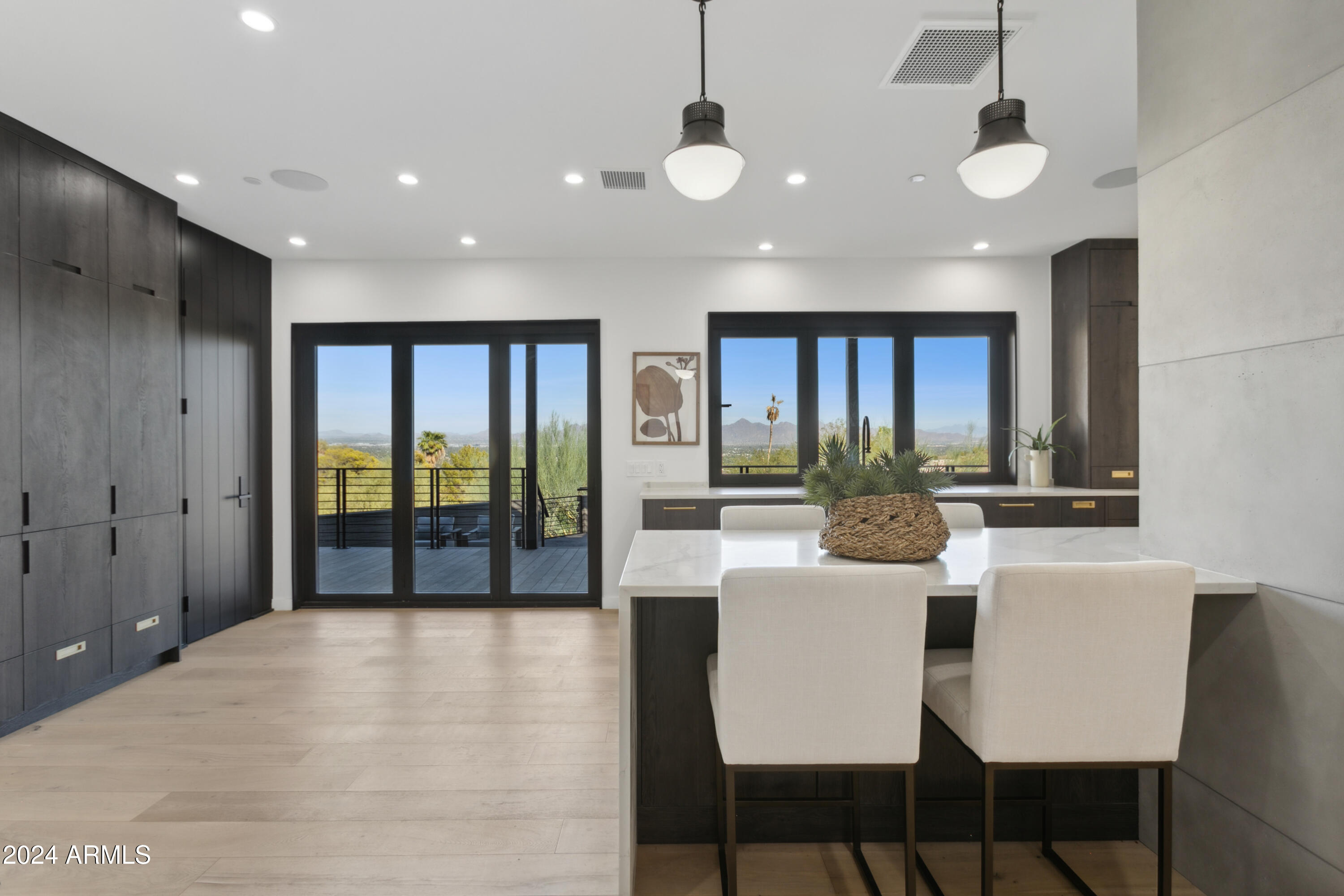 SUNSET HILLS LOT 1-20 & TR C - Residential