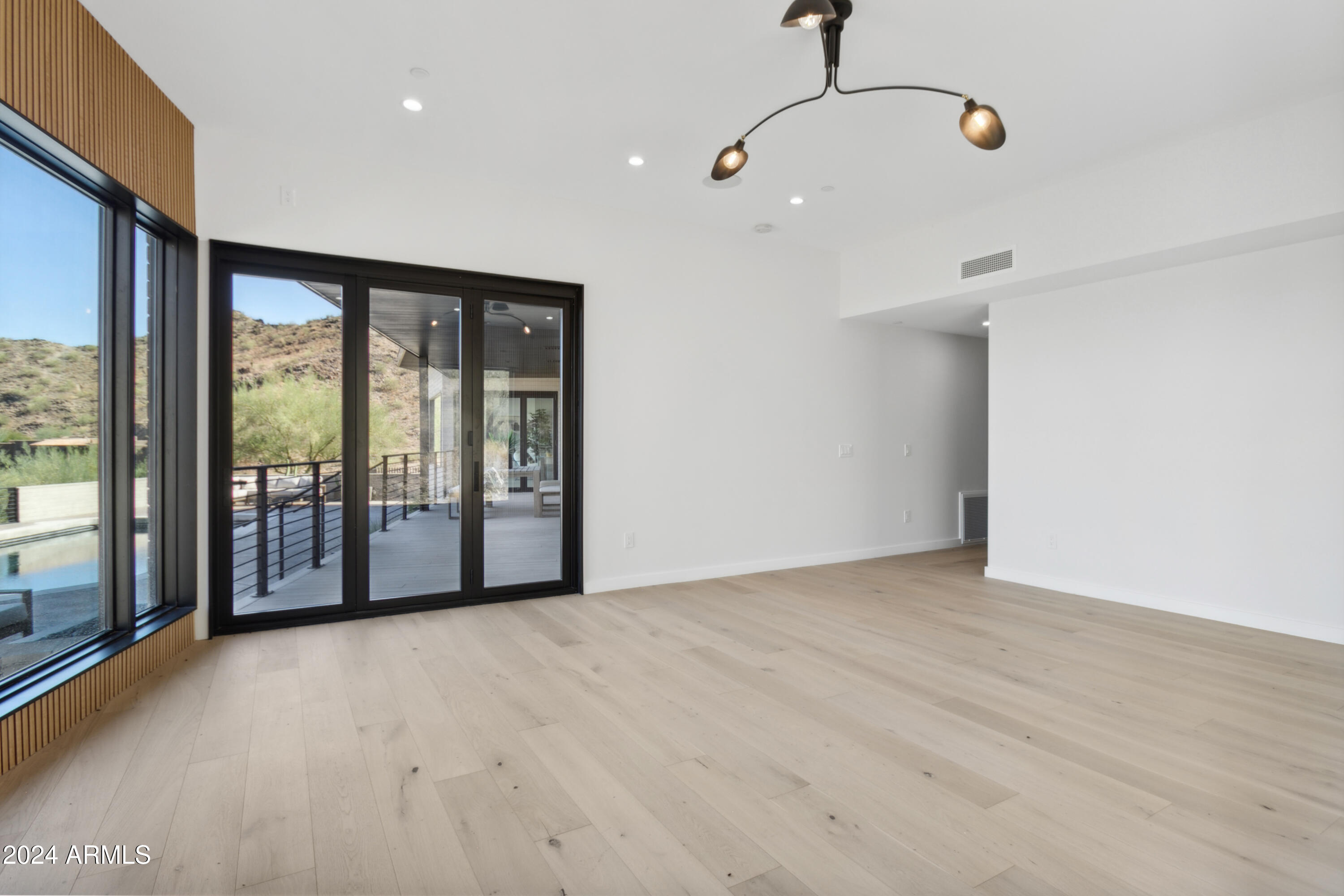 SUNSET HILLS LOT 1-20 & TR C - Residential