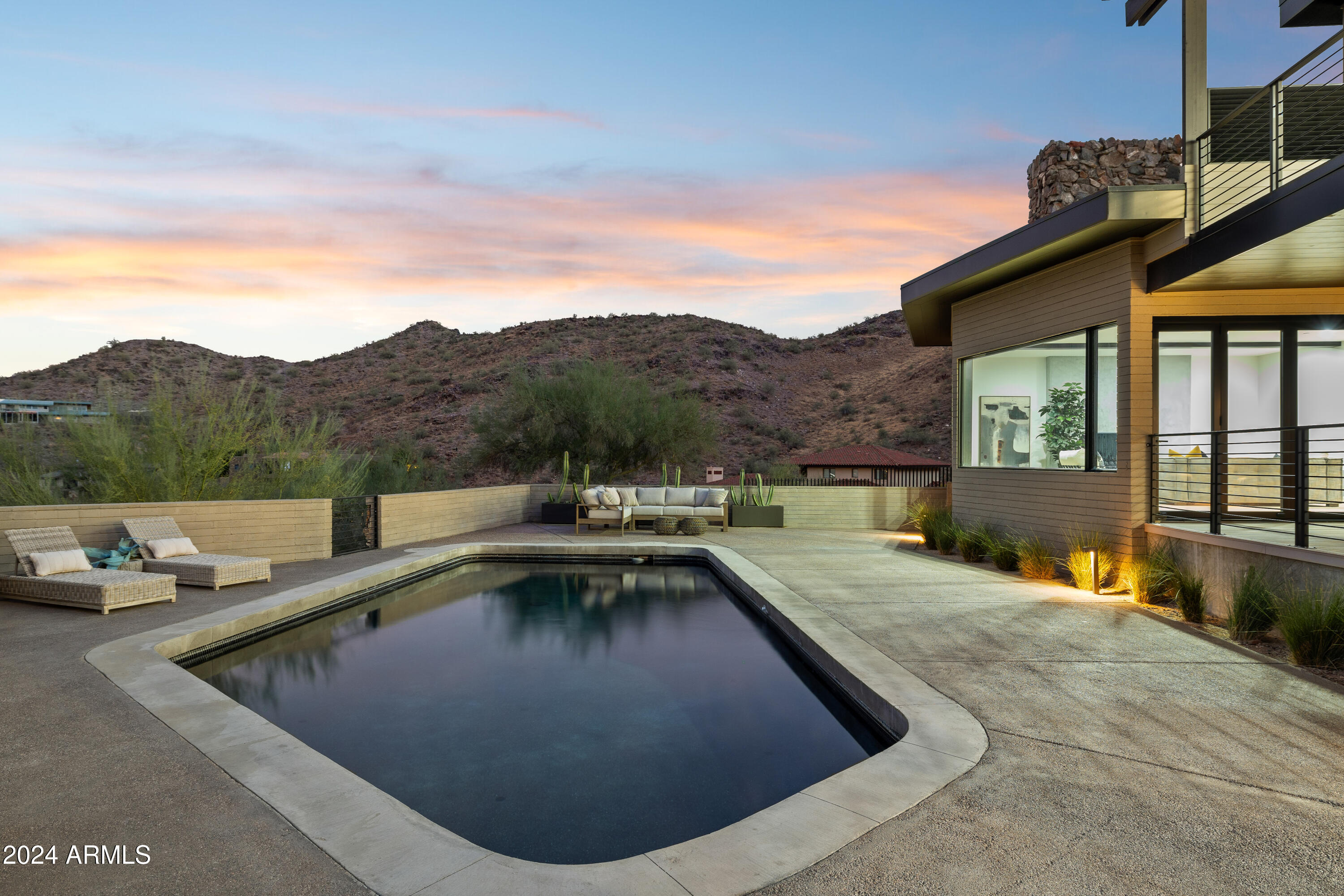 SUNSET HILLS LOT 1-20 & TR C - Residential