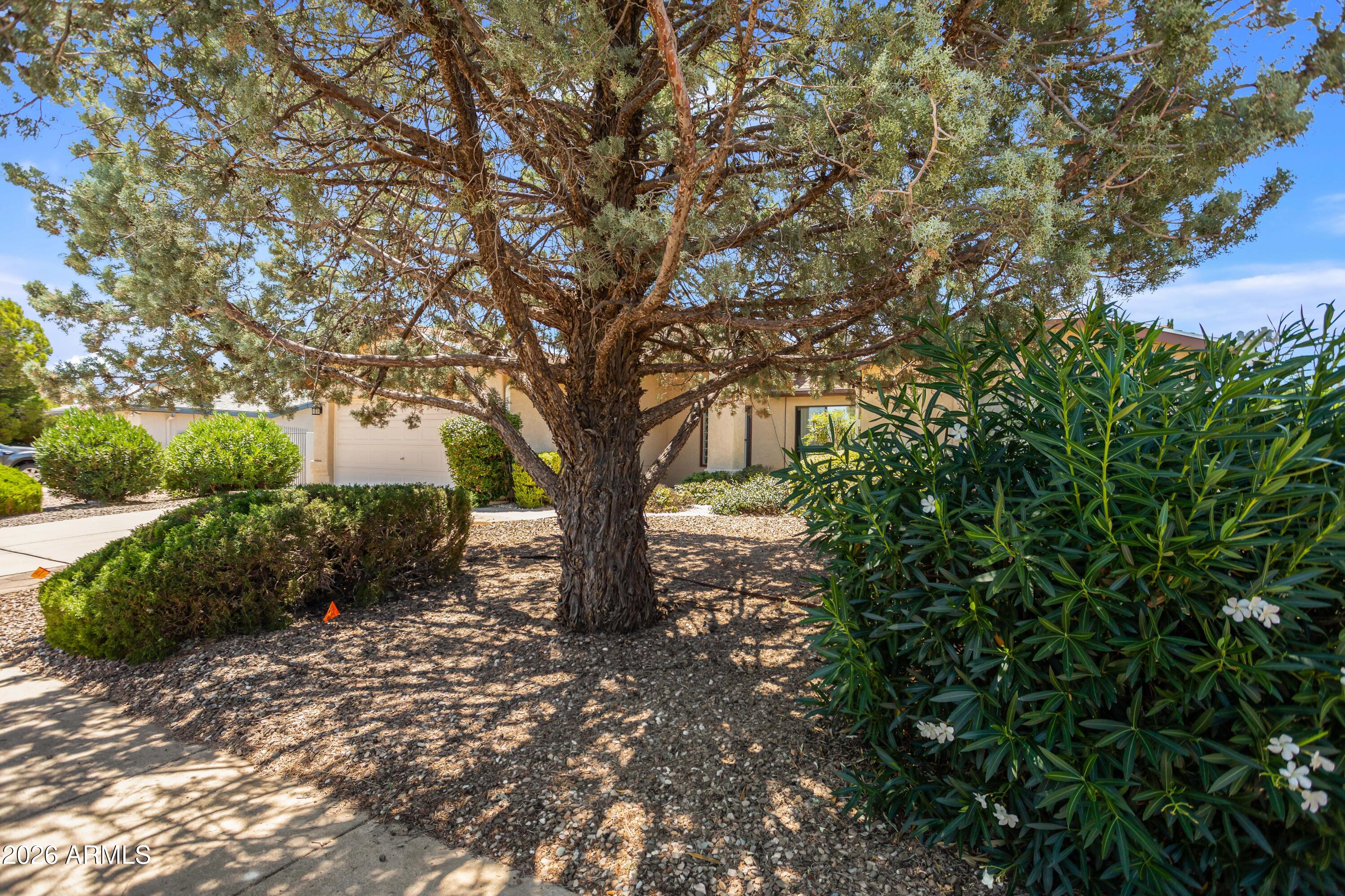 MISSION HILLS ESTATES TR#115 LOT 190 - Residential