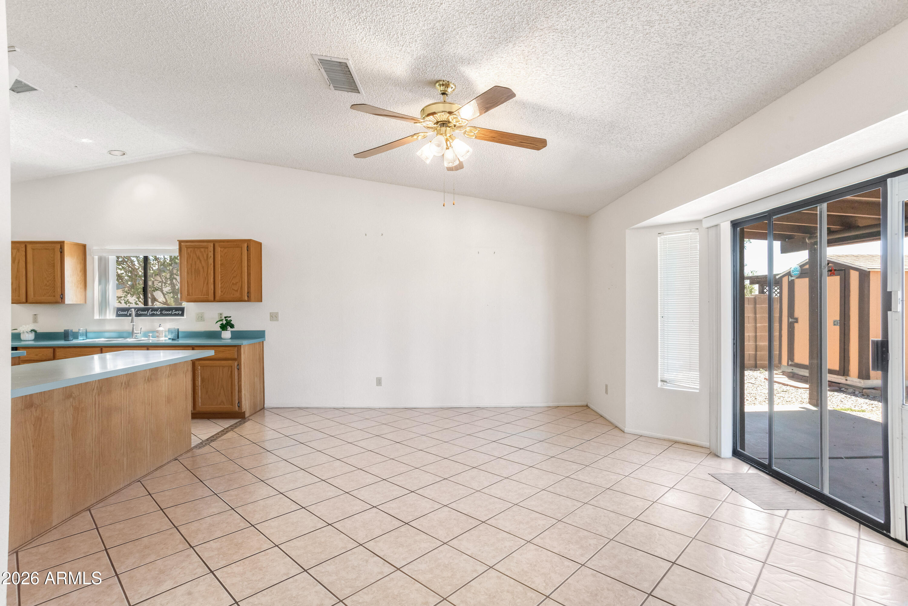 MISSION HILLS ESTATES TR#115 LOT 190 - Residential