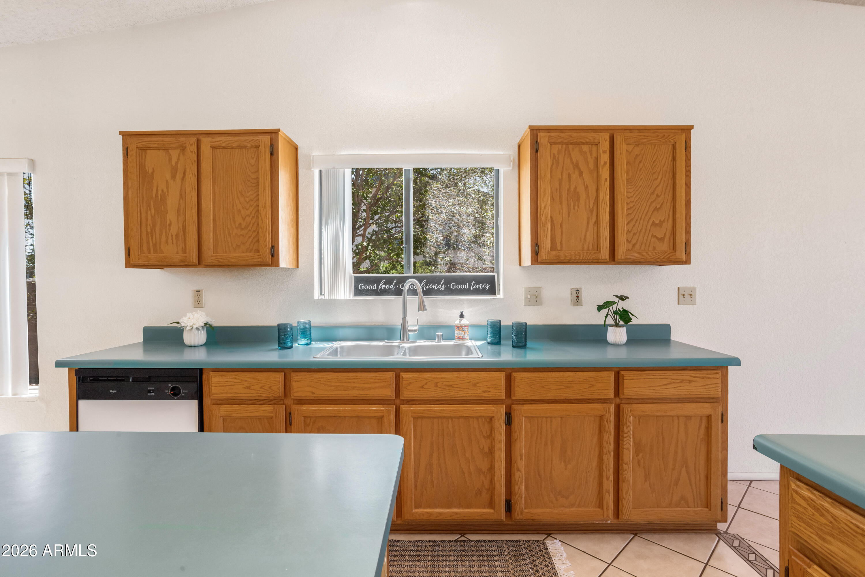 MISSION HILLS ESTATES TR#115 LOT 190 - Residential