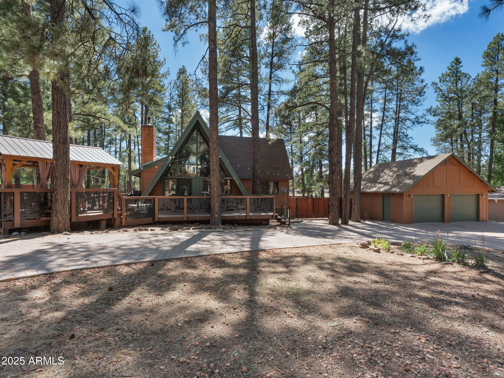NORTH LODGE - Residential