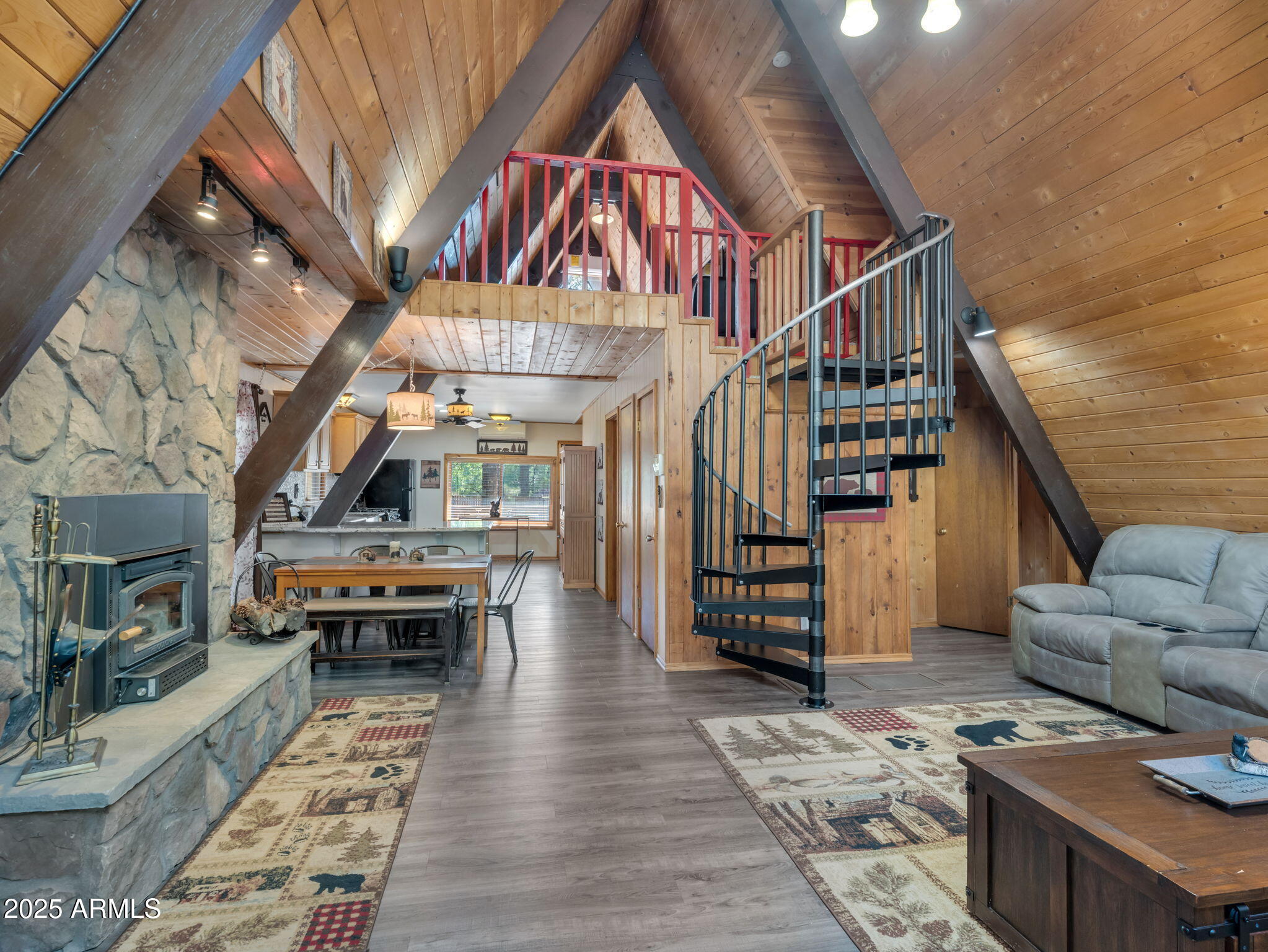 NORTH LODGE - Residential