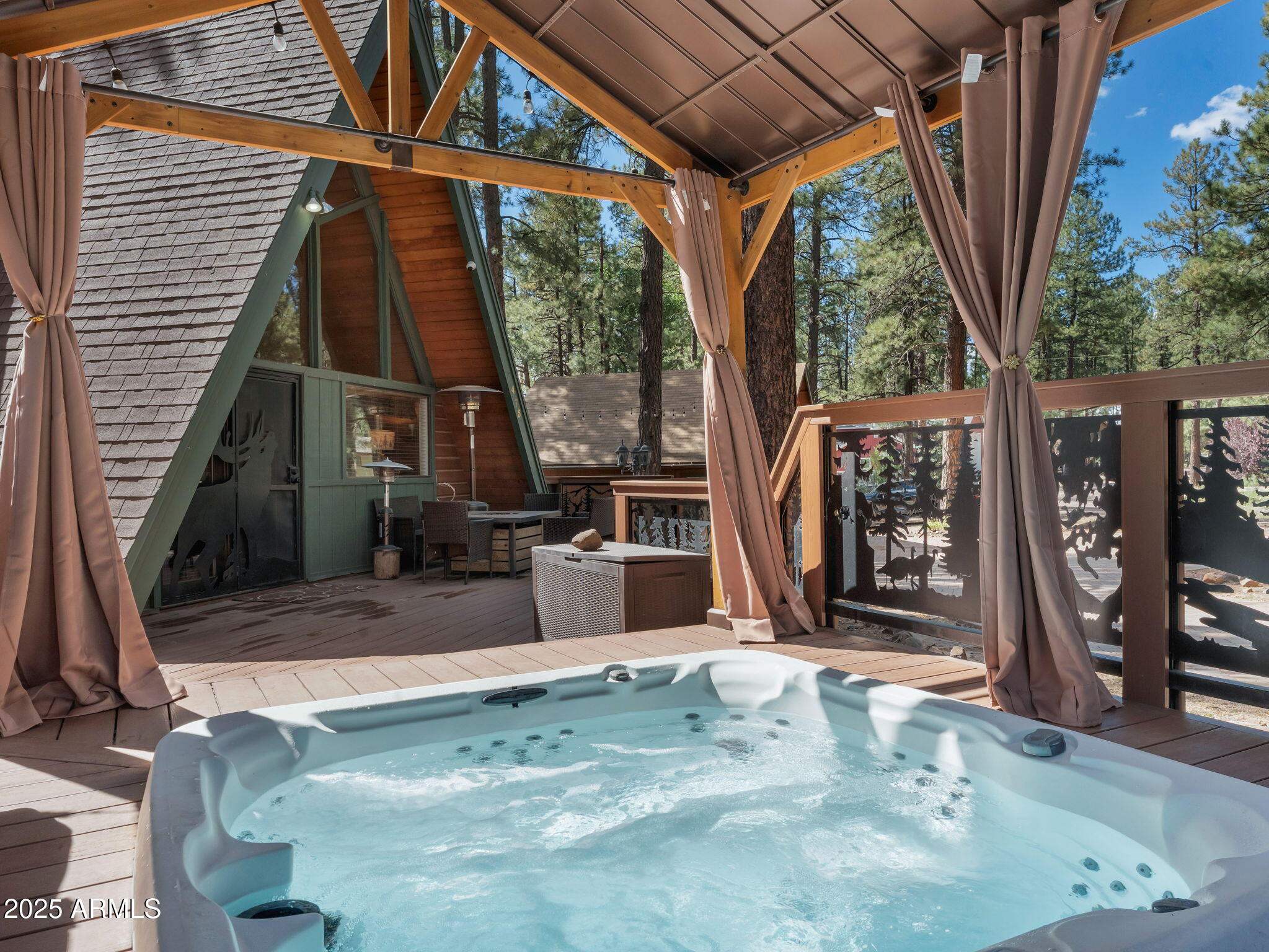 NORTH LODGE - Residential