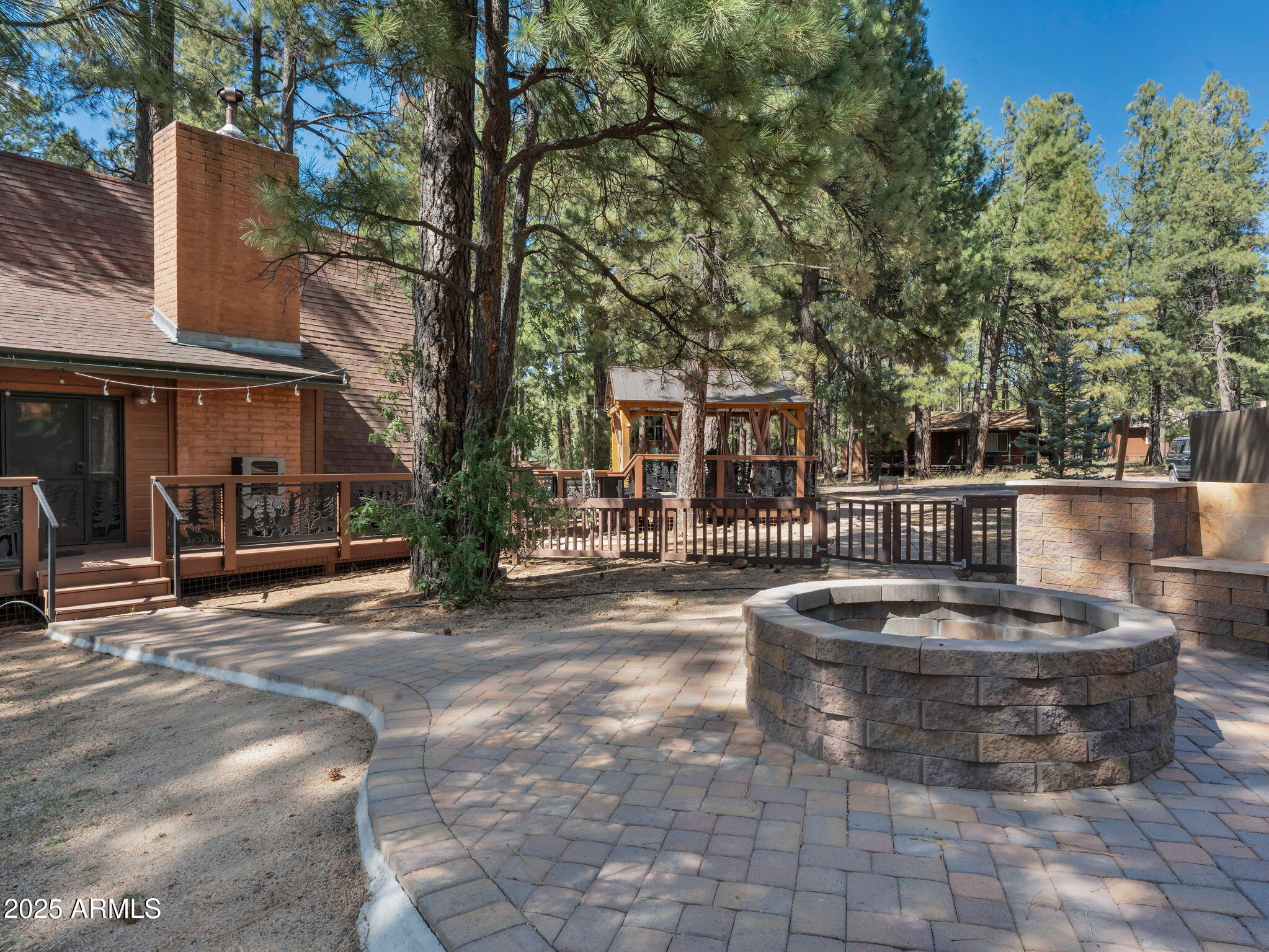 NORTH LODGE - Residential